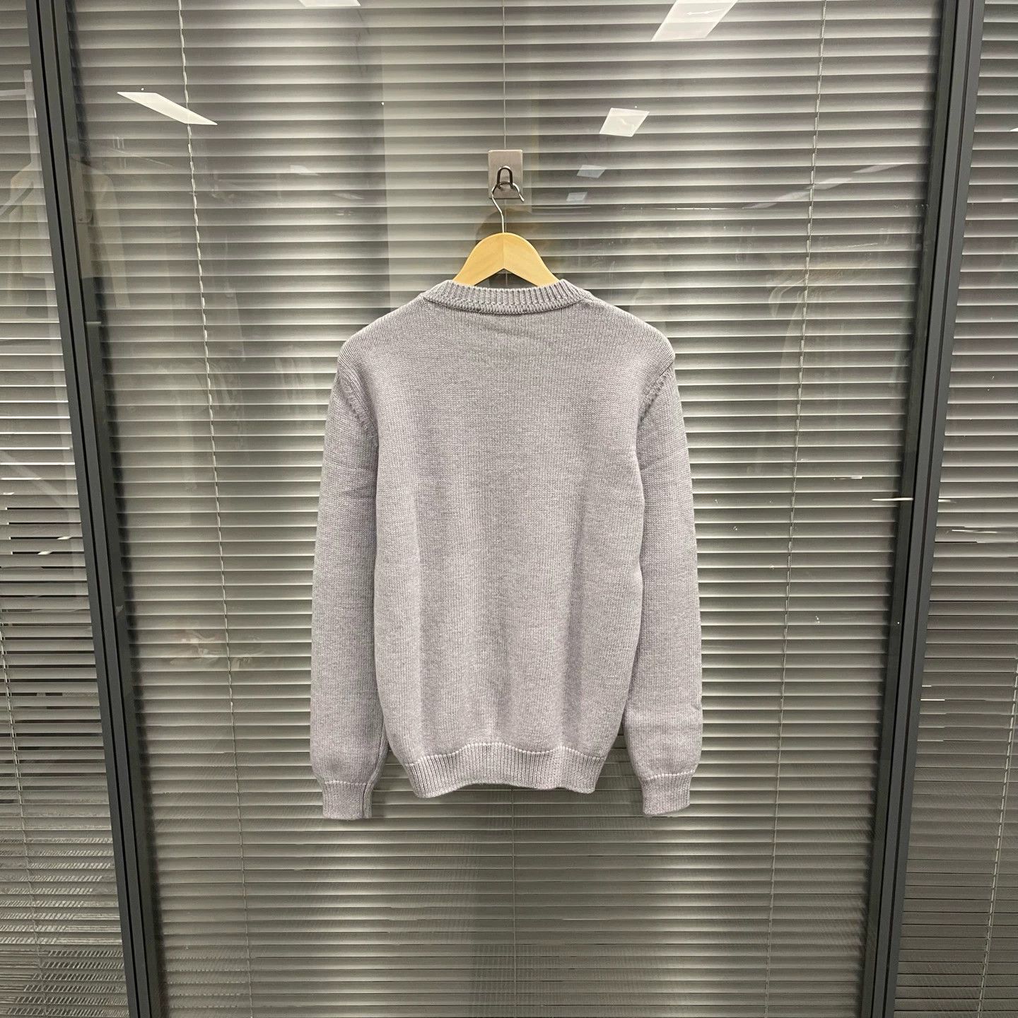 Fendi Fendi Gray Embossed Double F Logo Knit Sweater 48 Size US M / EU 48-50 / 2 - 2 Thumbnail
