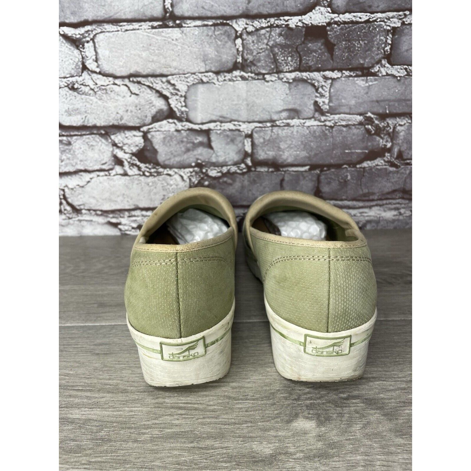 Other Dansko Green White Canvas Slip Resistant Clogs Work Shoes Wo Size US 9.5 / IT 39.5 - 12 Thumbnail