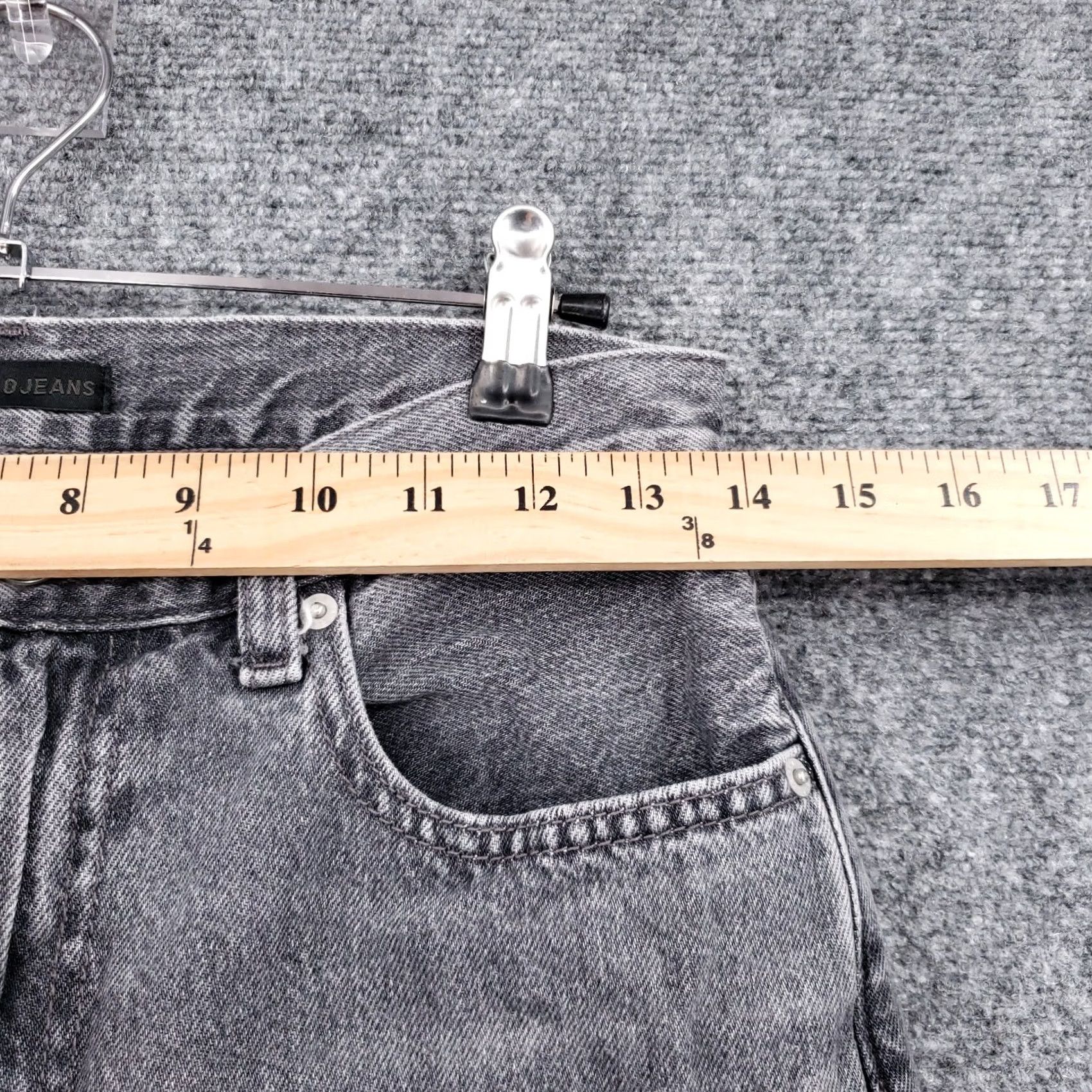 Uniqlo Uniqlo Womens Jeans Gray Mid Rise Tapered Leg Denim Zip Fly Size 23 Size 40" / US 18 - 7 Thumbnail