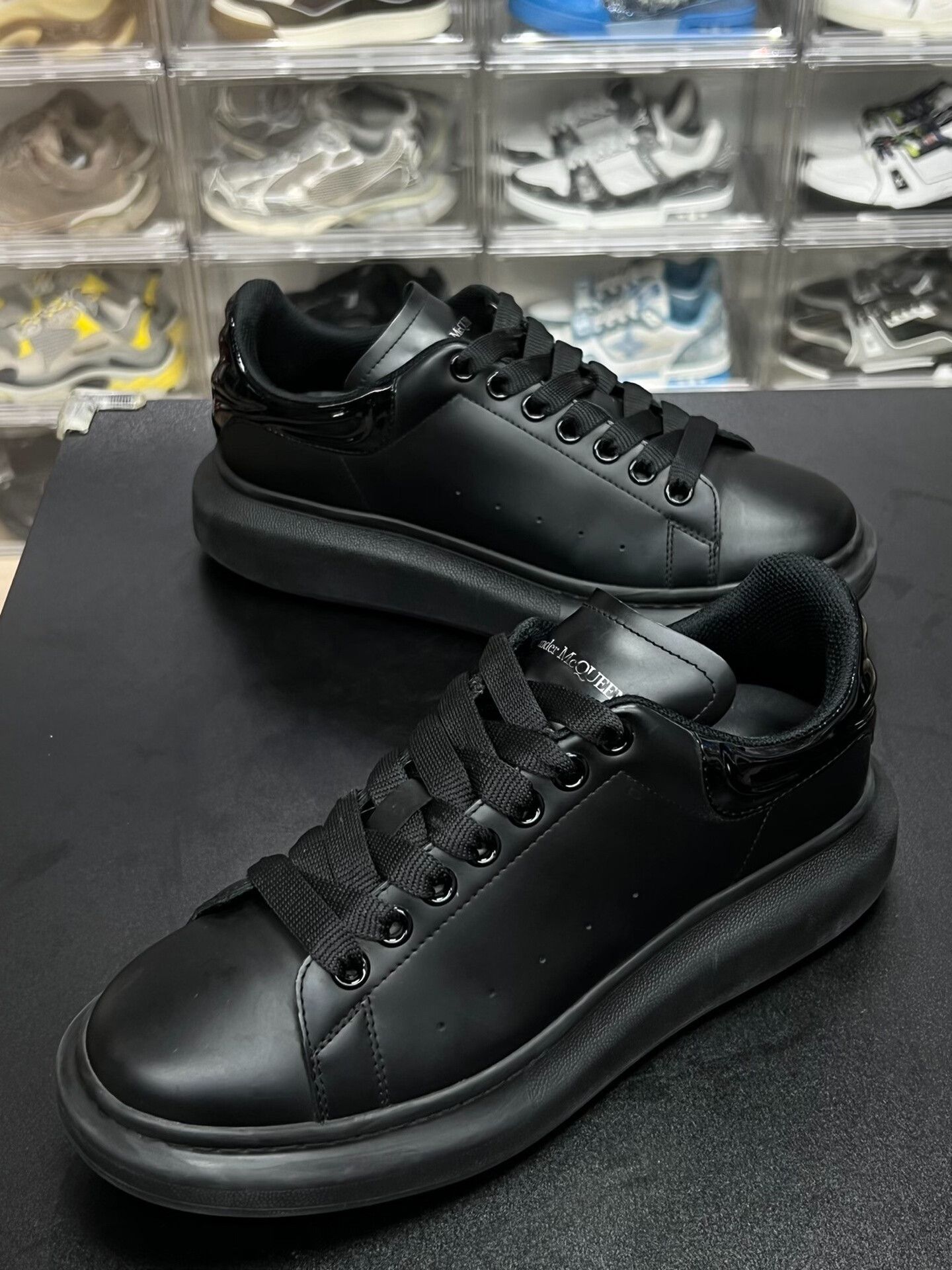 Alexander McQueen Alexander McQueen Patent Black Lowtop Sneakers 8 Men Size US 8 / EU 41 - 1 Thumbnail