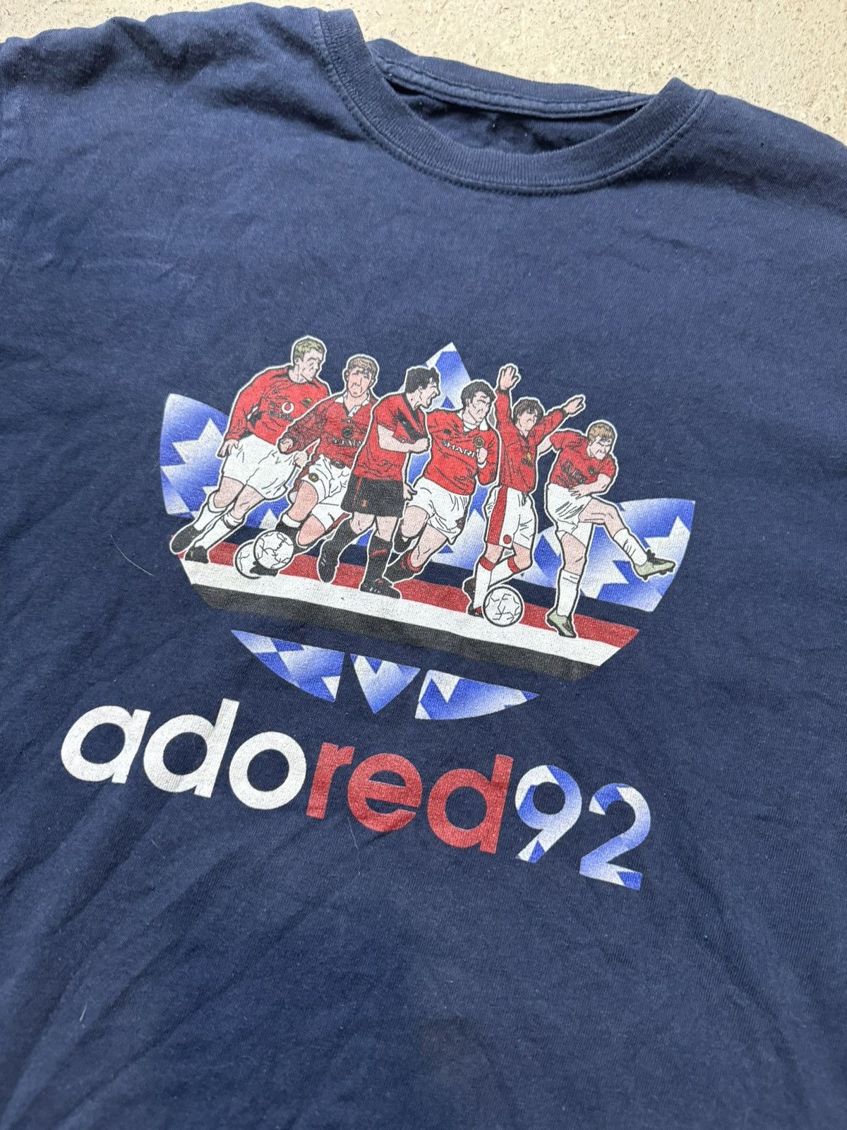 Vintage Vintage Y2K Adored92 90s Manchester United Soccer Tee Size US M / EU 48-50 / 2 - 4 Thumbnail