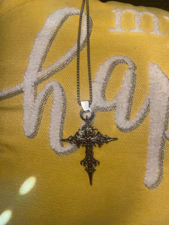Japanese Brand Gothic Skeleton Cross Necklace Size ONE SIZE - 7 Thumbnail