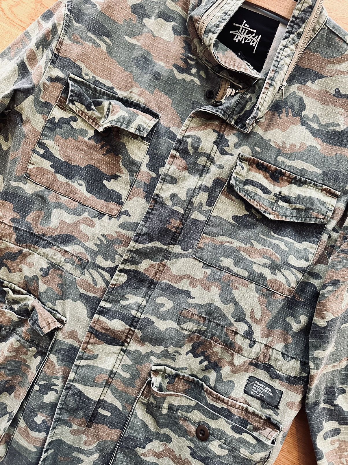 Stussy Stussy camouflage jacket size L Size US L / EU 52-54 / 3 - 2 Thumbnail