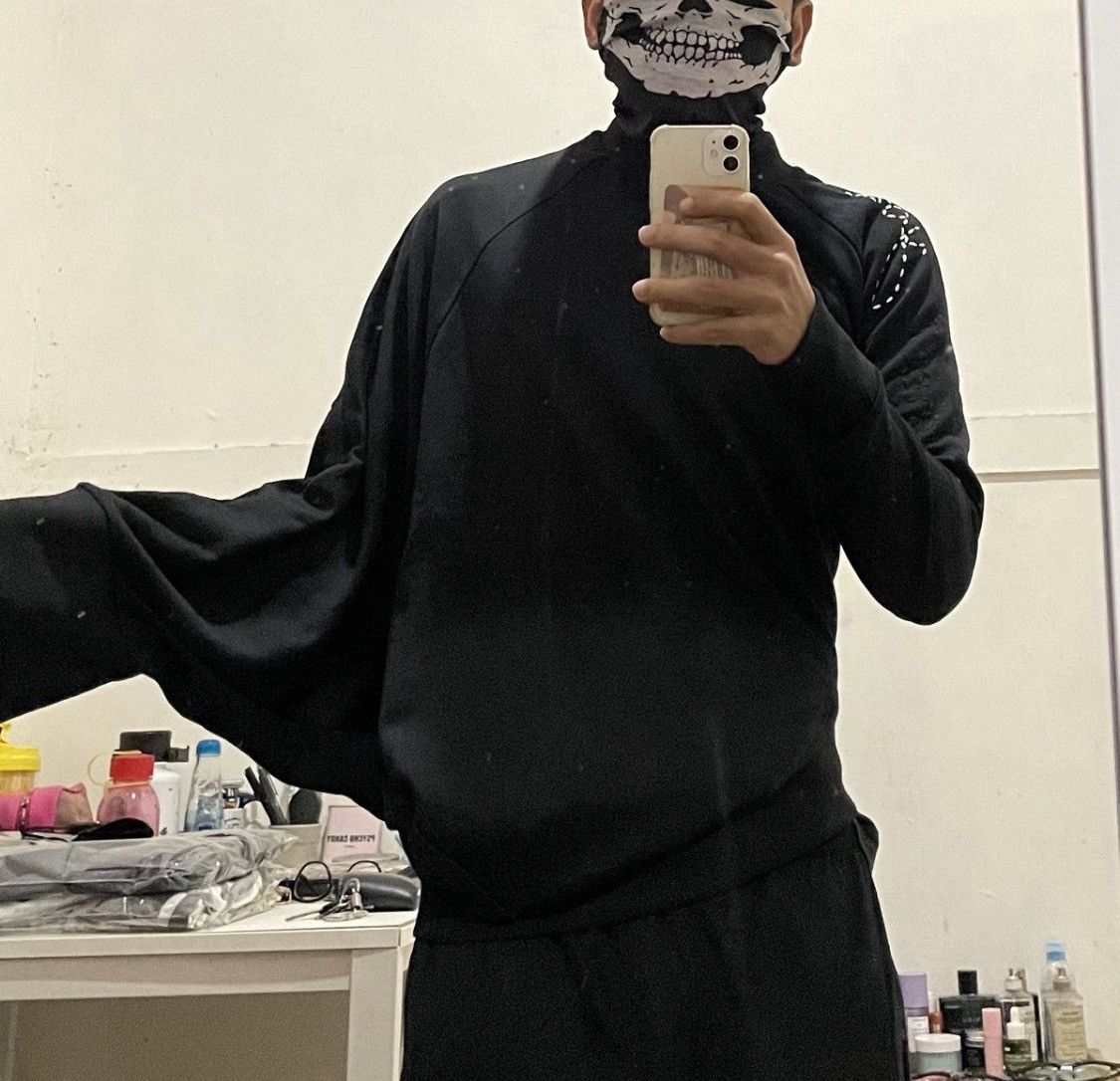 Yohji Yamamoto Yohji yamamoto y-3 FW18 asymmetrical sweatshirt Size US S / EU 44-46 / 1 - 2 Thumbnail