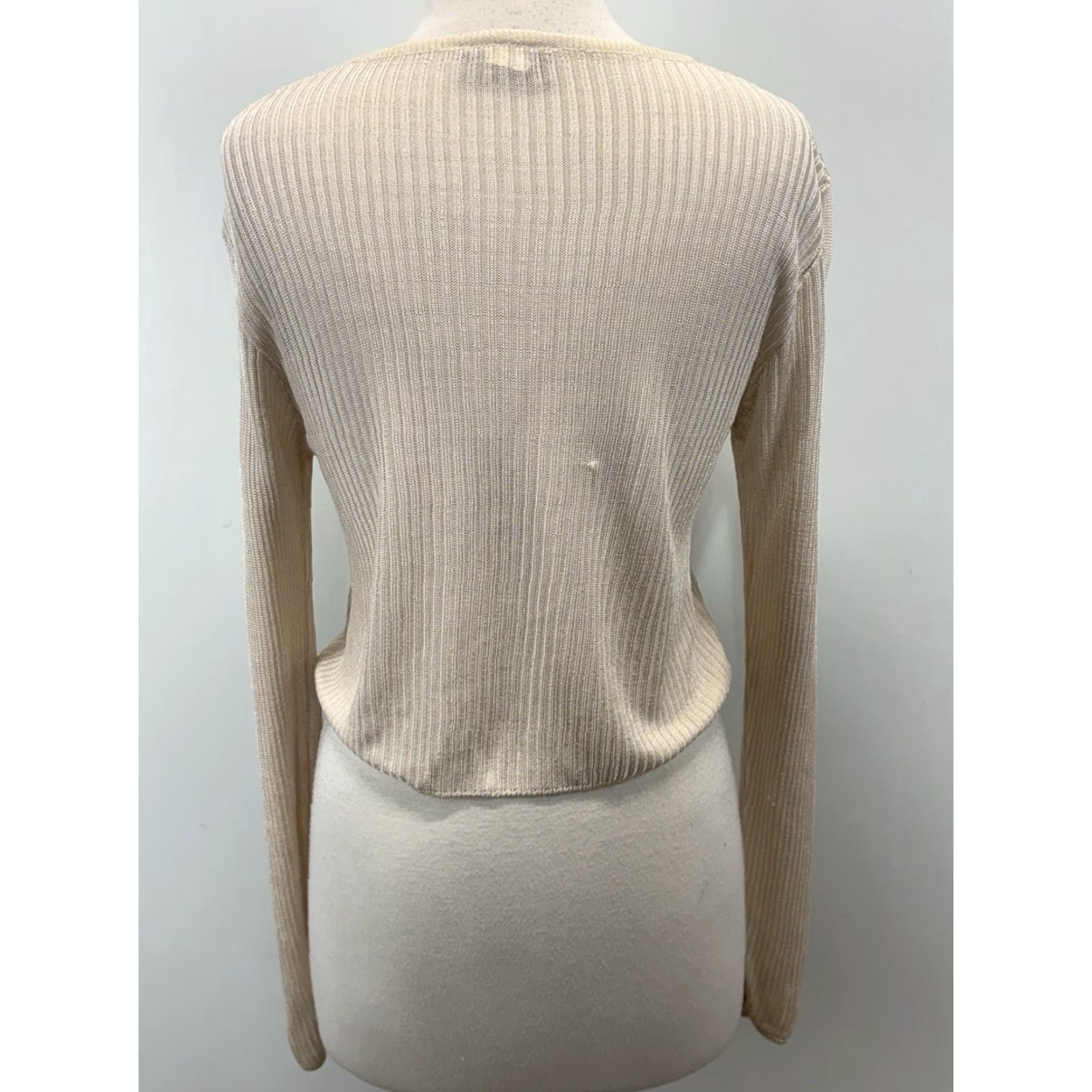 Vintage VINTAGE 525 America Cardigan Sweater Women’s Small Ivory Rayon Y2K Preppy Knit Round Neck Size S / US 4 / IT 40 - 3 Thumbnail