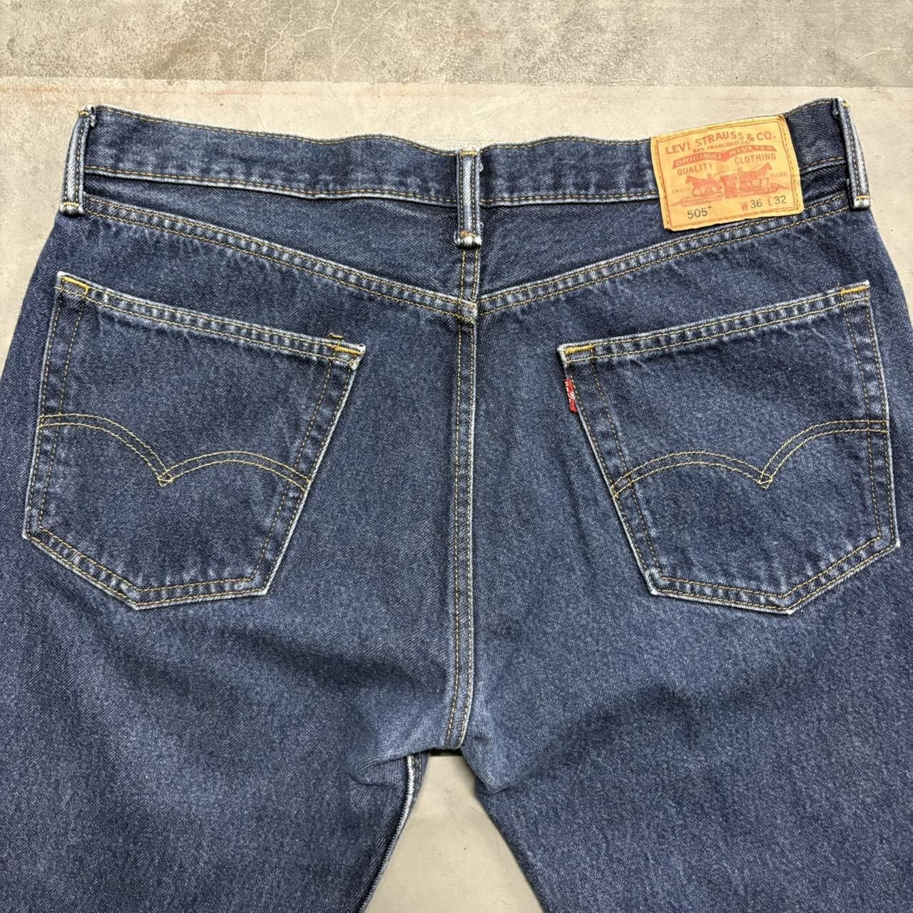 Levi's × Vintage Crazy Vintage Y2K/2000s Levis Dark Wash Workwear Style Denim Jeans! Size US 36 / EU 52 - 7 Thumbnail