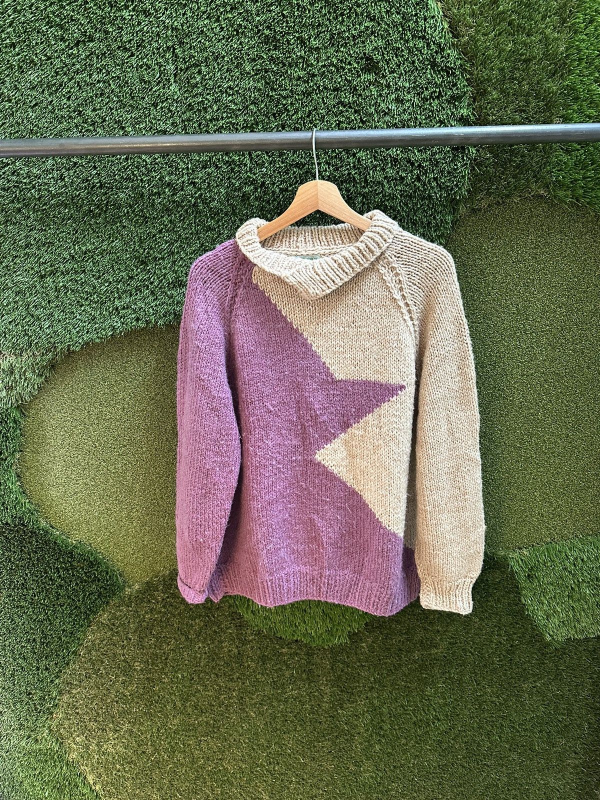 Vintage Vintage Yoda Silhouette Handmade Sweater Large Size US L / EU 52-54 / 3 - 1 Thumbnail