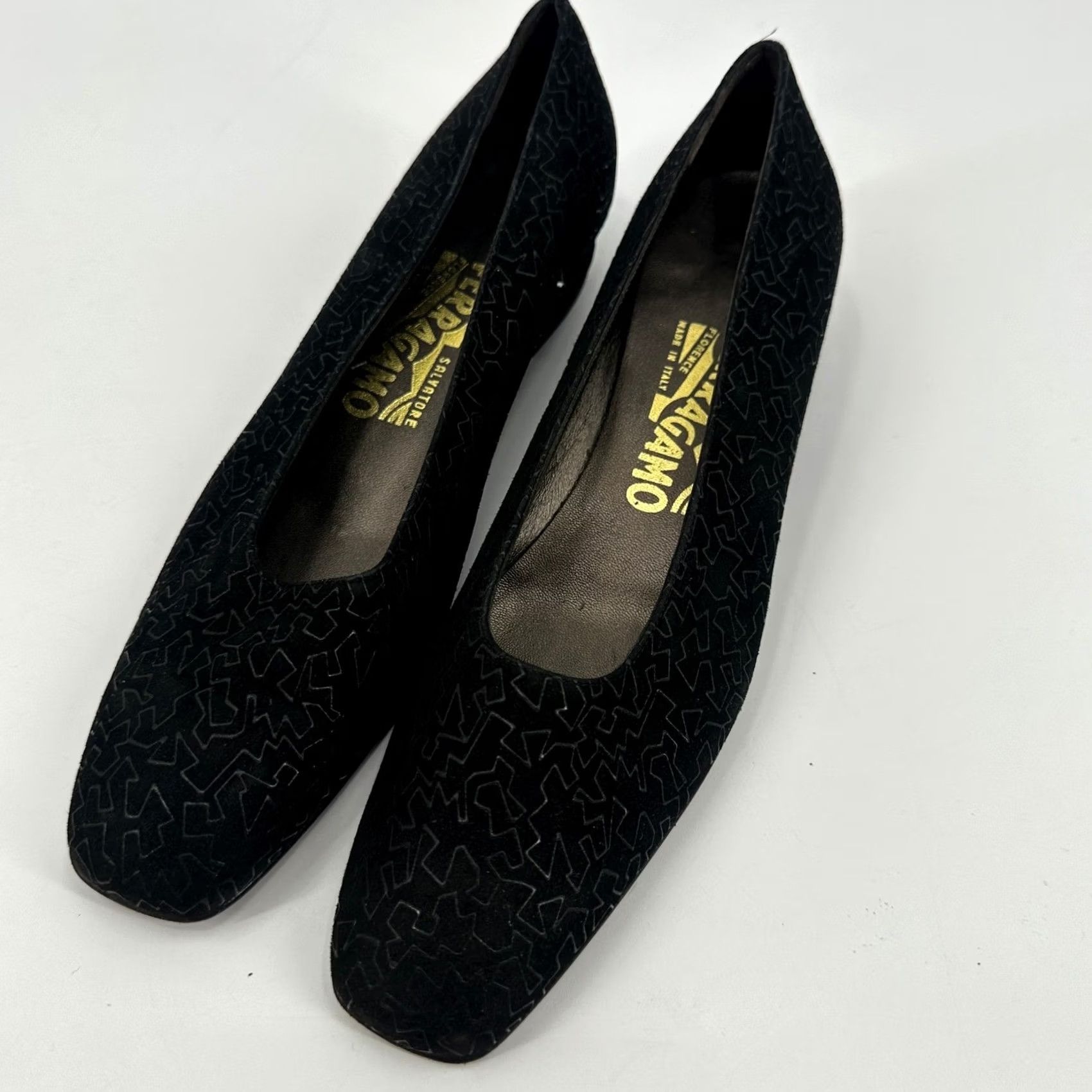 Salvatore Ferragamo Salvatore Ferragamo Pumps Size 7 1/2 AAA Black Suede Gancini Pattern Block Heel Size US 8 / IT 38 - 2 Thumbnail