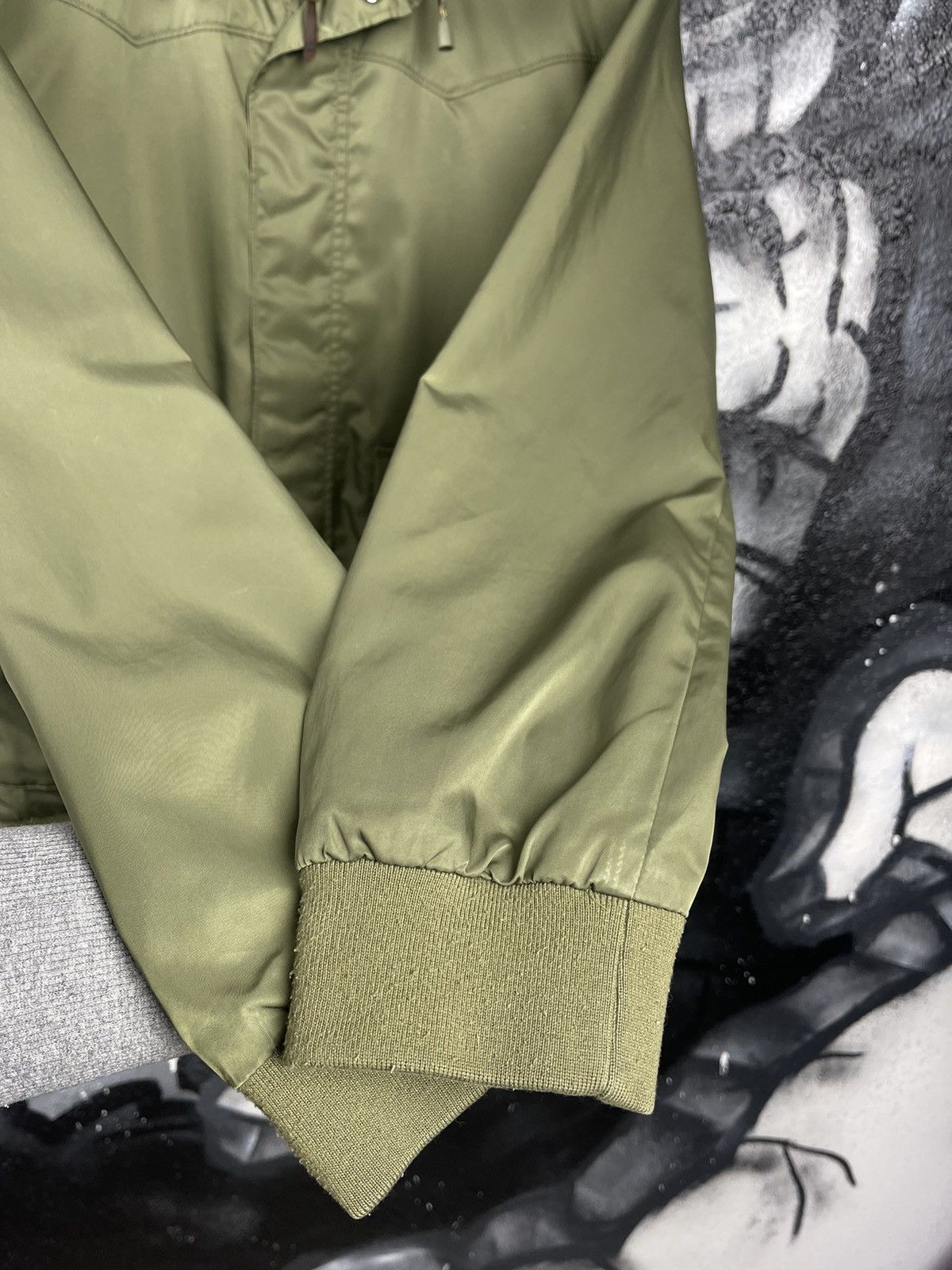 Levi's Levi’s Olive Full Zip Hooded Light Jacket Men’s Size Medium Size US M / EU 48-50 / 2 - 11 Thumbnail