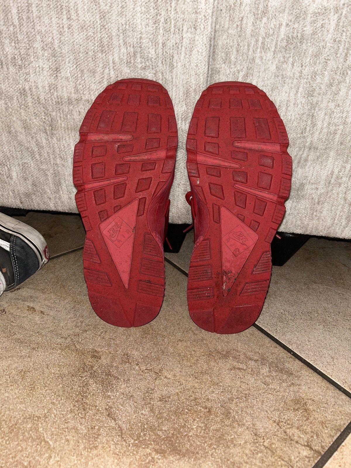 Nike Nike AIR Huaraches Size US 9.5 / EU 42-43 - 5 Thumbnail