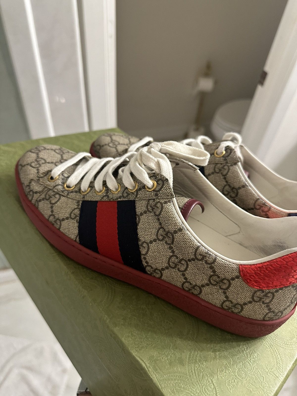 Gucci Gucci Men's Monogram Leather Sneakers Size US 9 / EU 42 - 6 Thumbnail