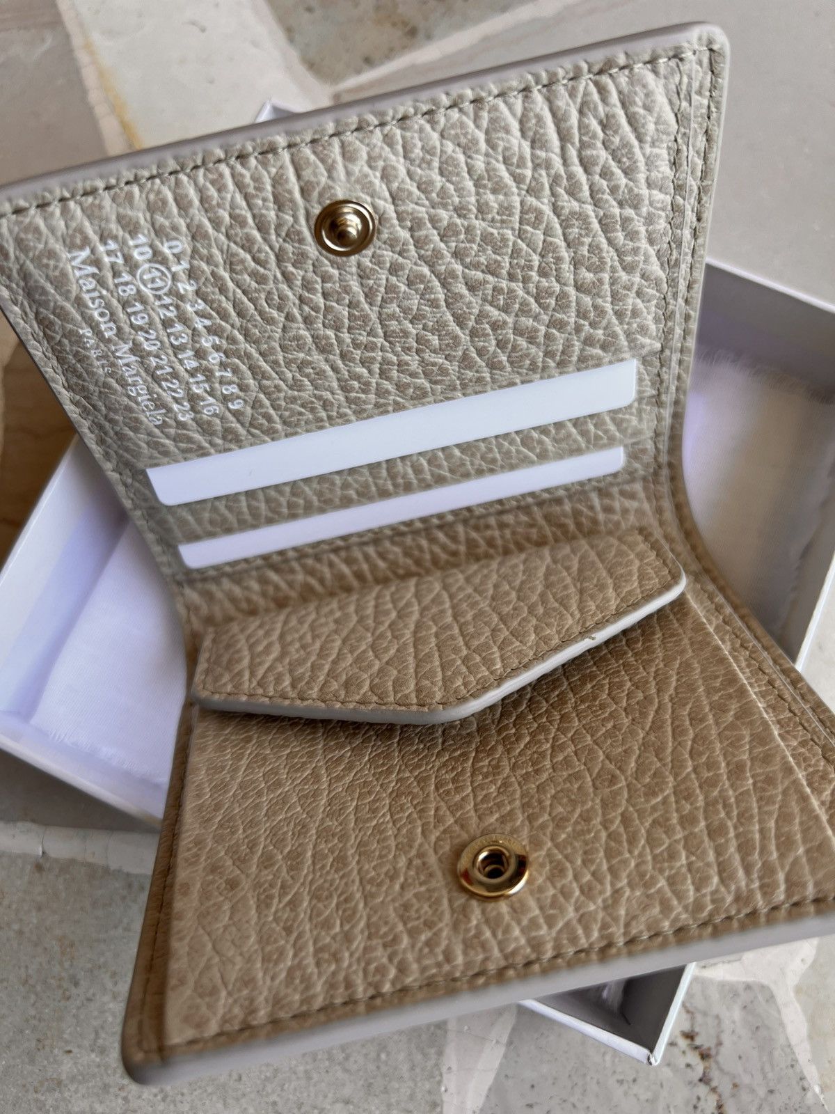 Maison Margiela Maison Margiela Leather Wallet Beige grain 11 cards holder Size ONE SIZE - 12 Thumbnail