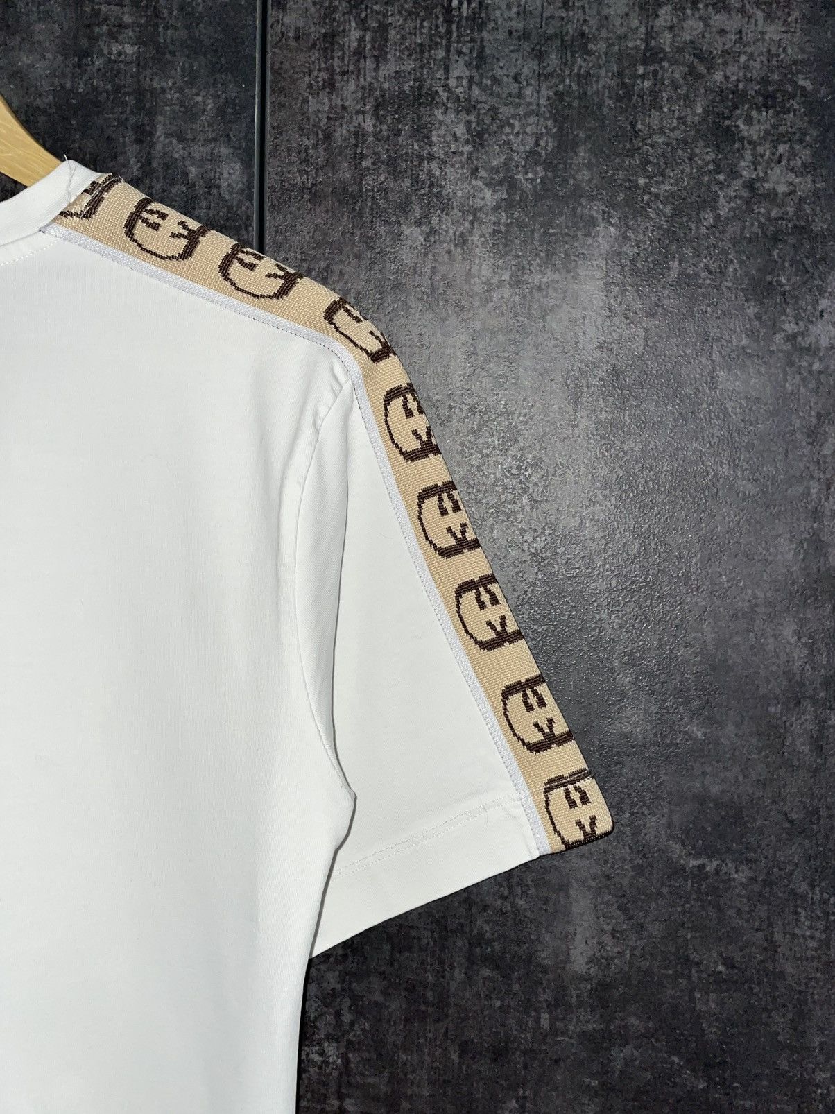 Gucci Gucci Lampas Embroidered Logos T-shirt Tom Ford Demna Size US M / EU 48-50 / 2 - 8 Thumbnail