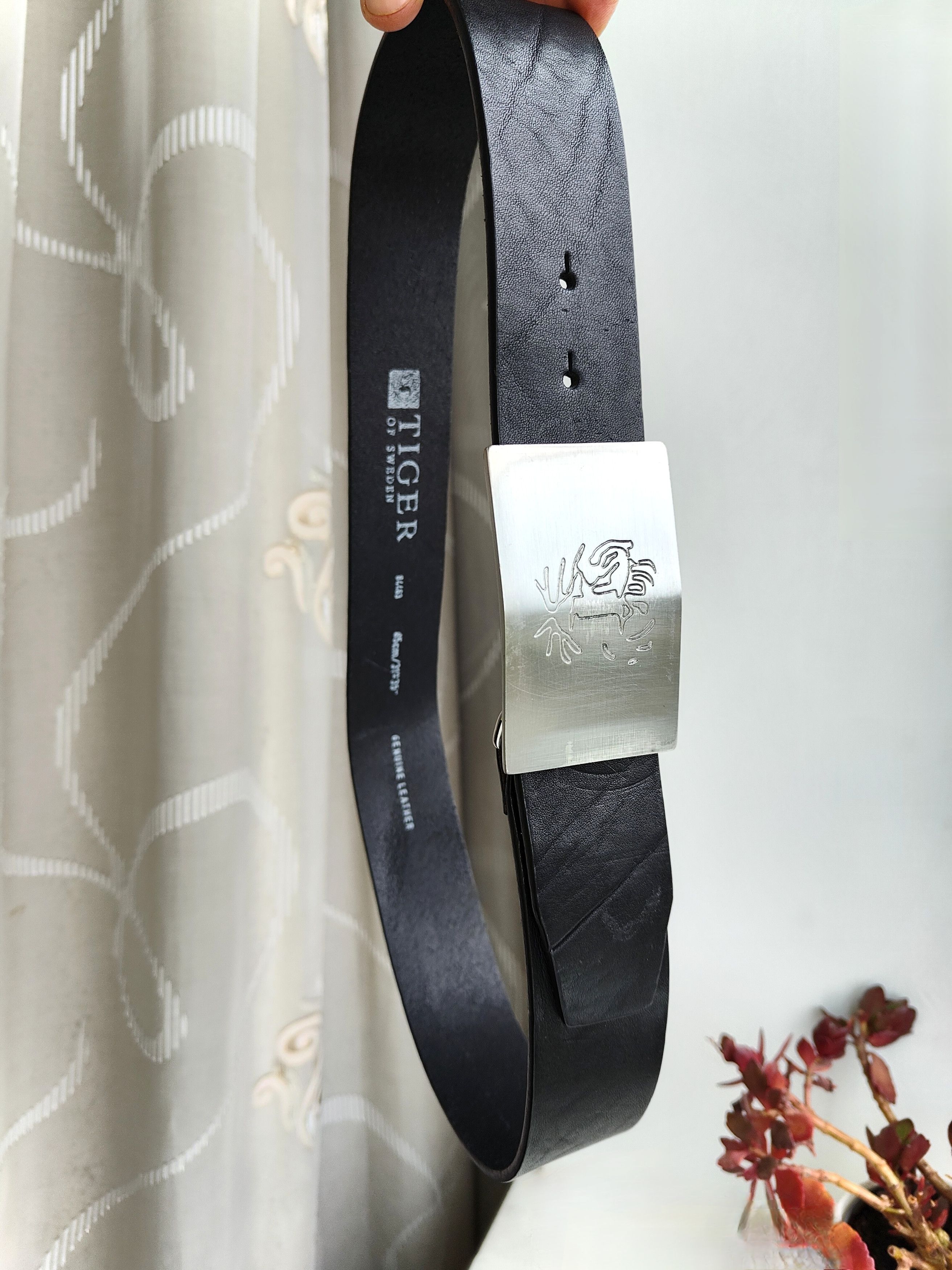 Tiger of Sweden Tiger of Sweden Leather Belt Vintage Massive Leather Belt Size ONE SIZE - 5 Thumbnail