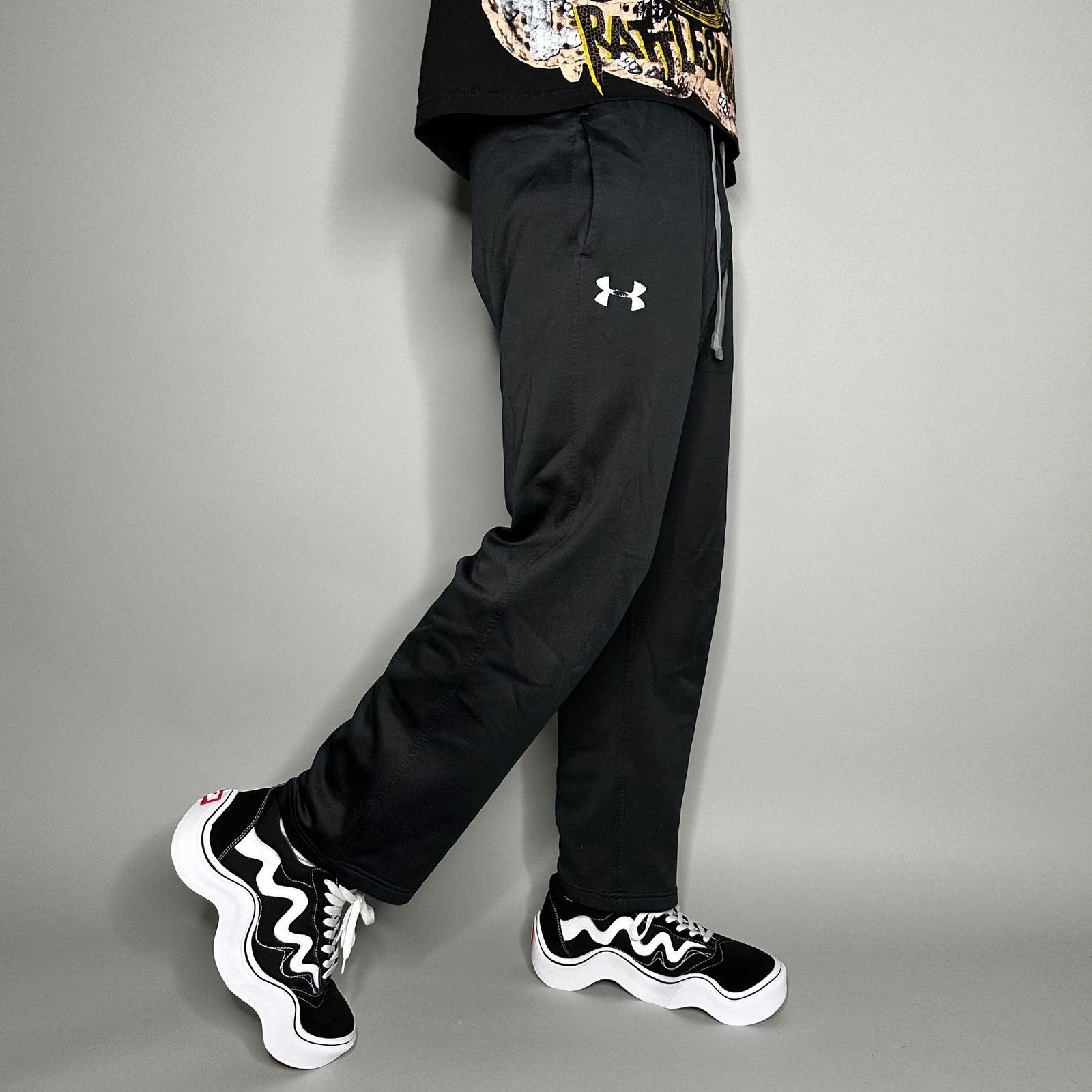 Under Armour Vintage Y2K Under Armour Sweatpants Mens M Black Polyester Size US 32 / EU 48 - 1 Thumbnail