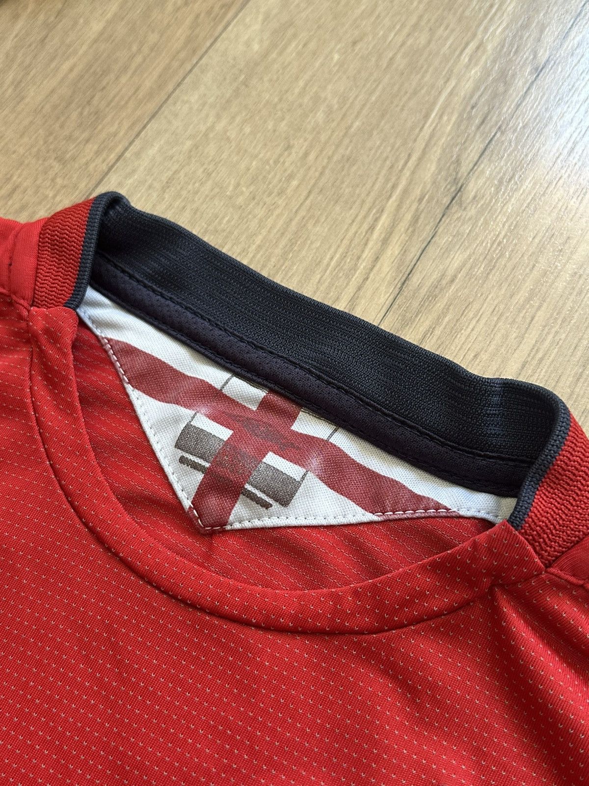 Umbro Umbro England 2004-2006 football shirt Size US S / EU 44-46 / 1 - 6 Thumbnail