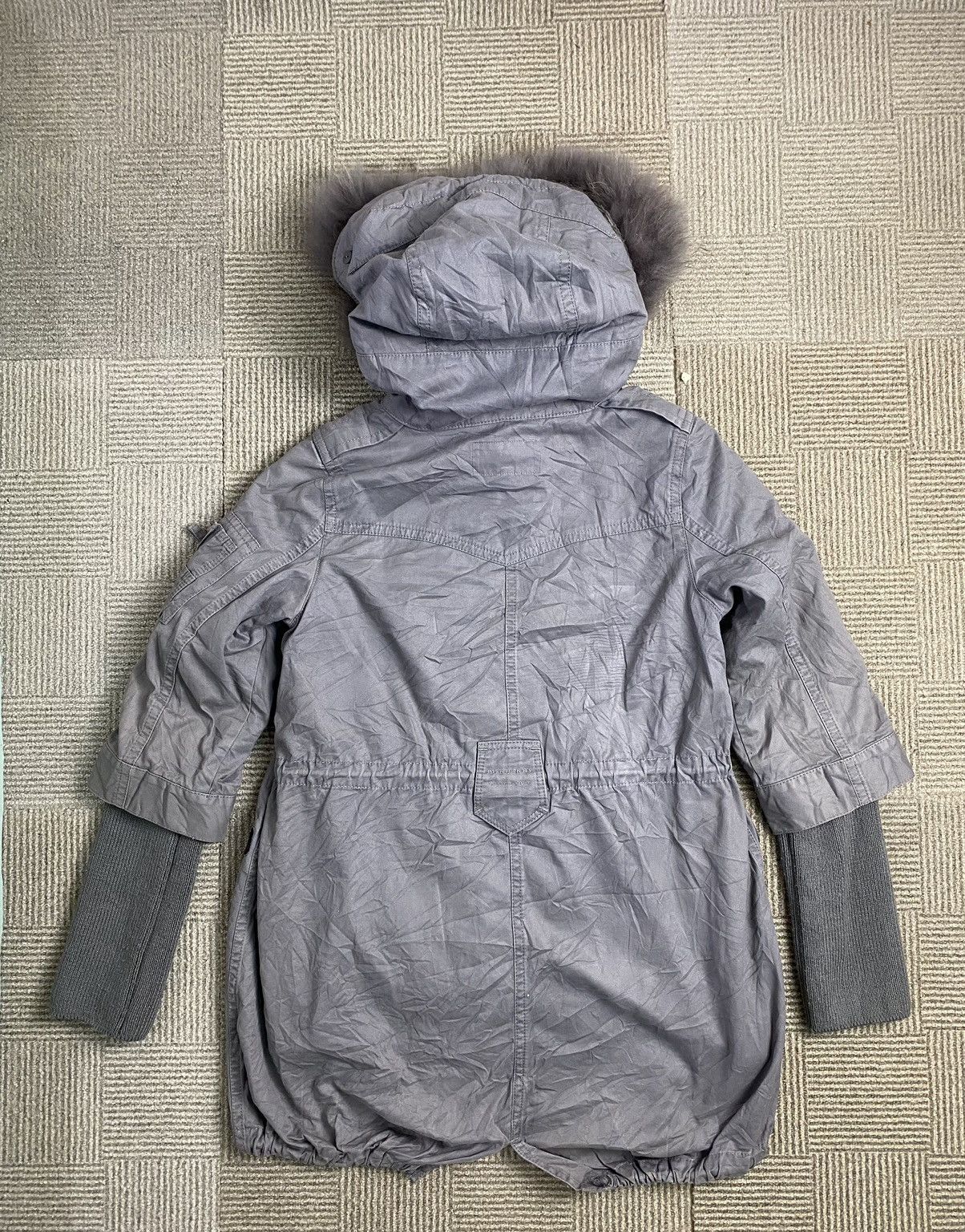 Burberry BURBERRY LONDON BLUE LABEL PARKA JACKET NICE STYLE Size S / US 4 / IT 40 - 6 Thumbnail