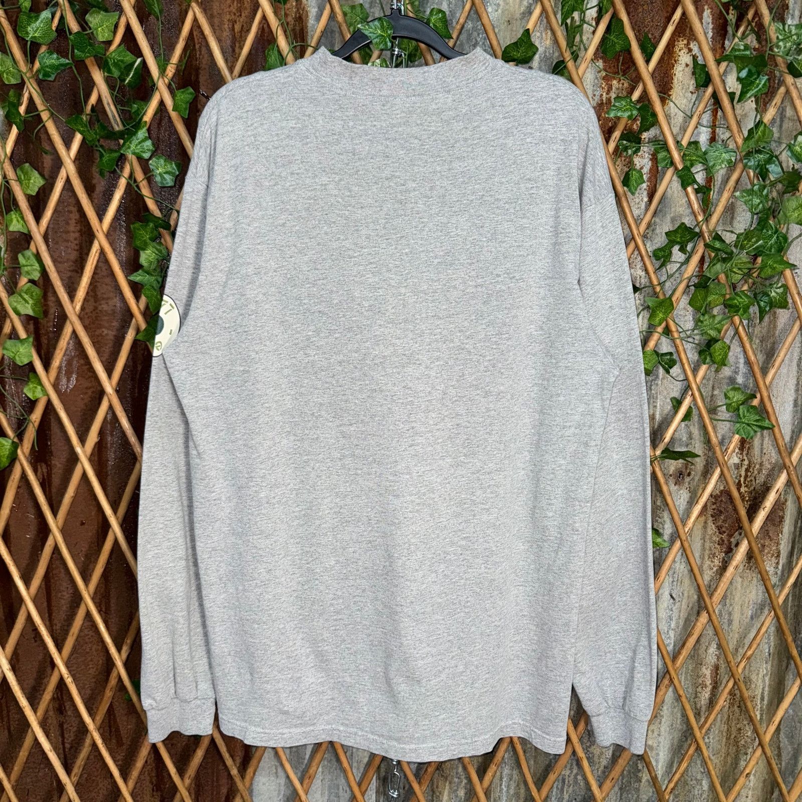 Burton Vintage Y2K Burton snowboards skate 90s long sleeve t-shirt Size US XL / EU 56 / 4 - 2 Thumbnail