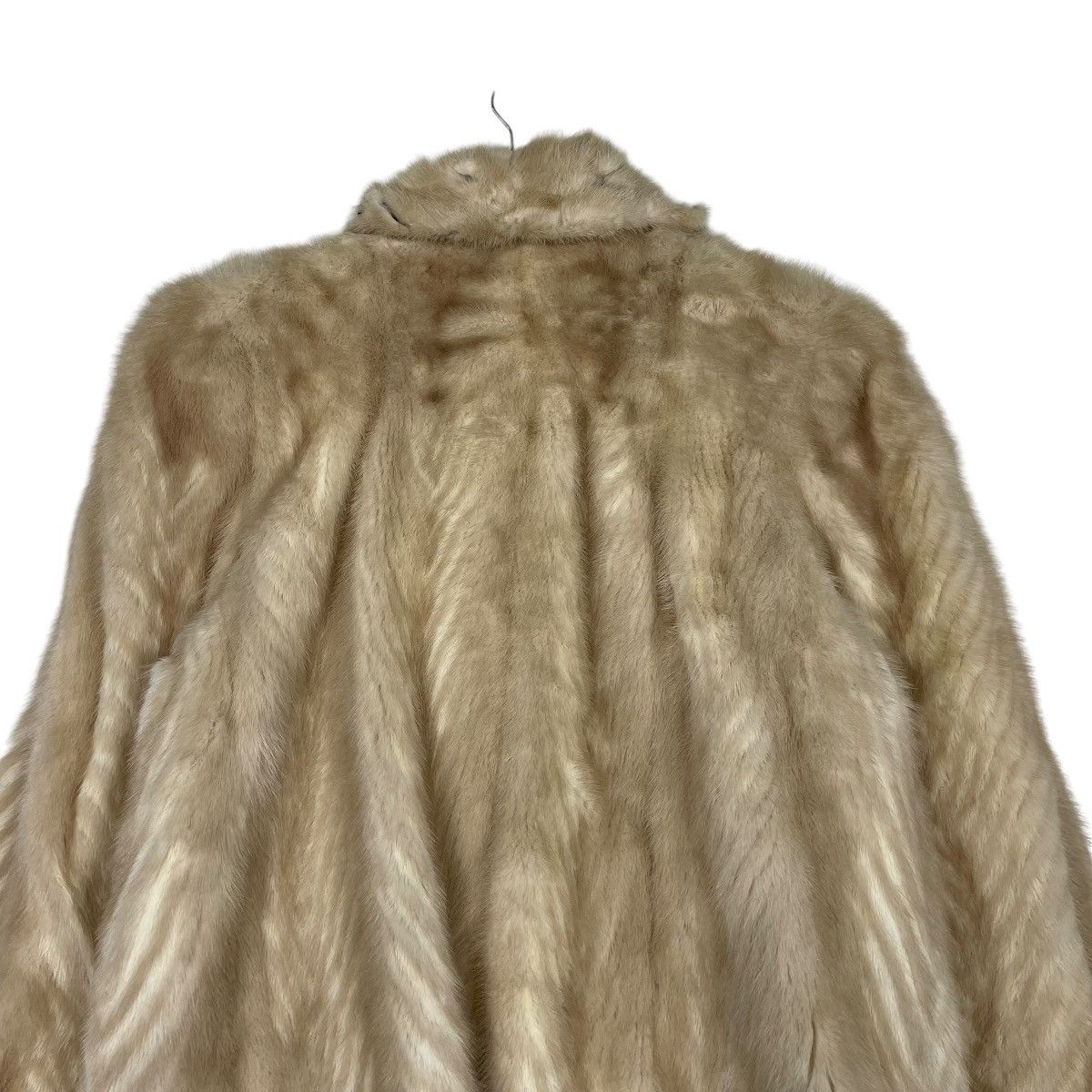 Sagafurs 💥MAPLE QUENN FUR NUDE JACKET Size M / US 6-8 / IT 42-44 - 8 Thumbnail