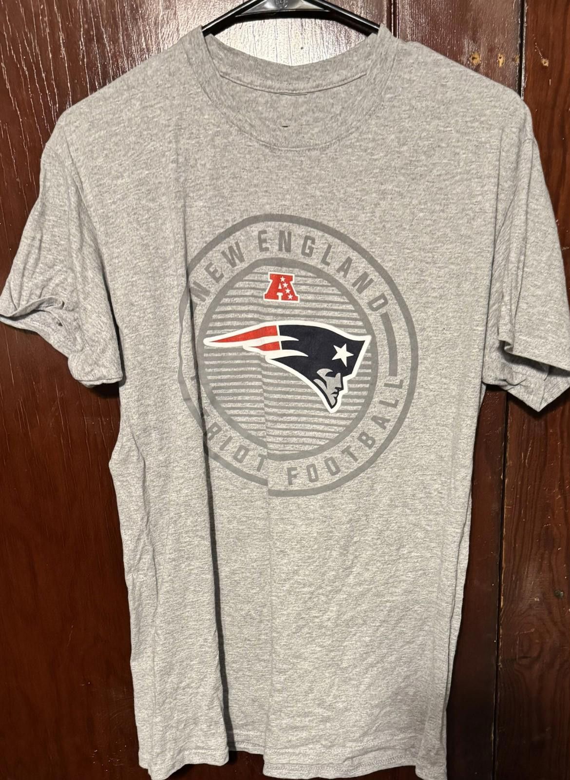 The Unbranded Brand New England Patriots Short Sleeve T-Shirt Men L Gray Size ONE SIZE - 1 Thumbnail