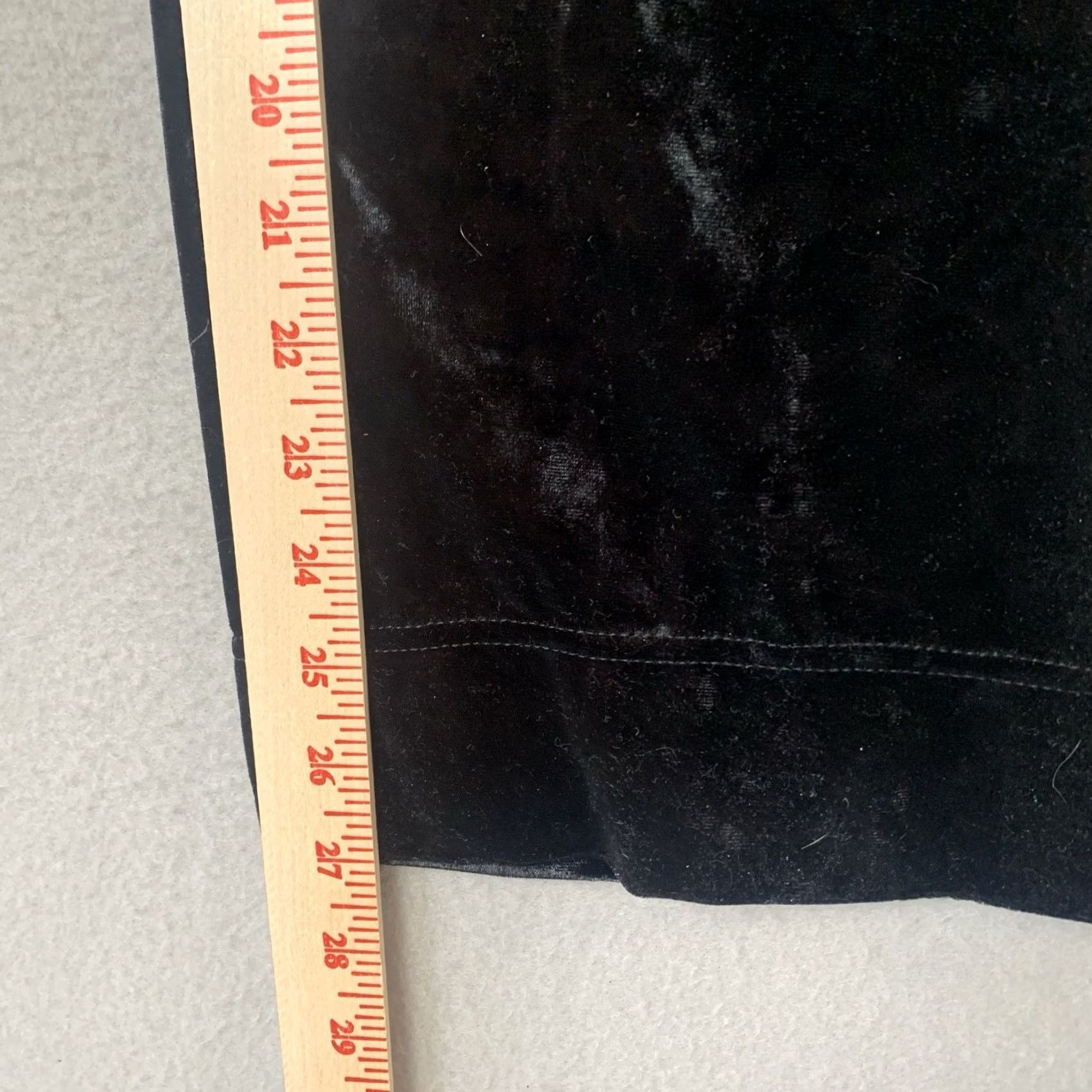 Vintage Halara Pants Women PS Black Velvet High Waisted Pockets Wide Leg Casual Size 28" / US 6 / IT 42 - 5 Thumbnail