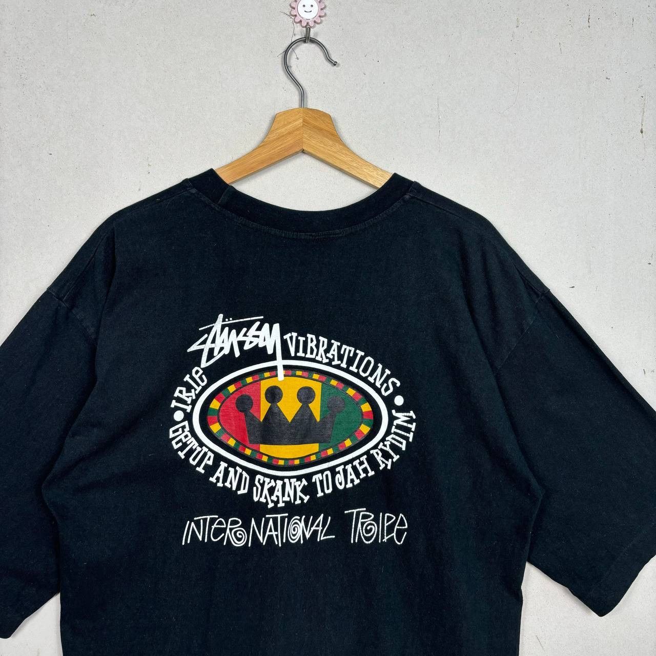 Stussy Thrashed 90s Stussy Irie Vibrations Tribe Tee Rasta ERD Size US L / EU 52-54 / 3 - 3 Thumbnail