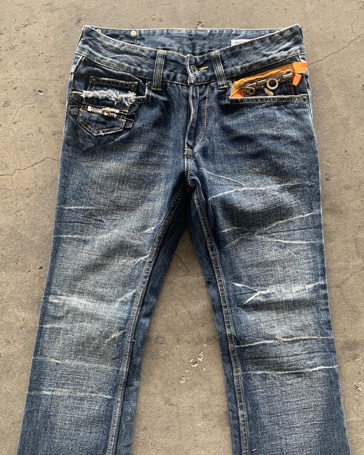If Six Was Nine × Le Grande Bleu (L.G.B.) × semanticdesign Semantic Design Bondage Flared Jeans Size US 28 / EU 44 - 4 Thumbnail