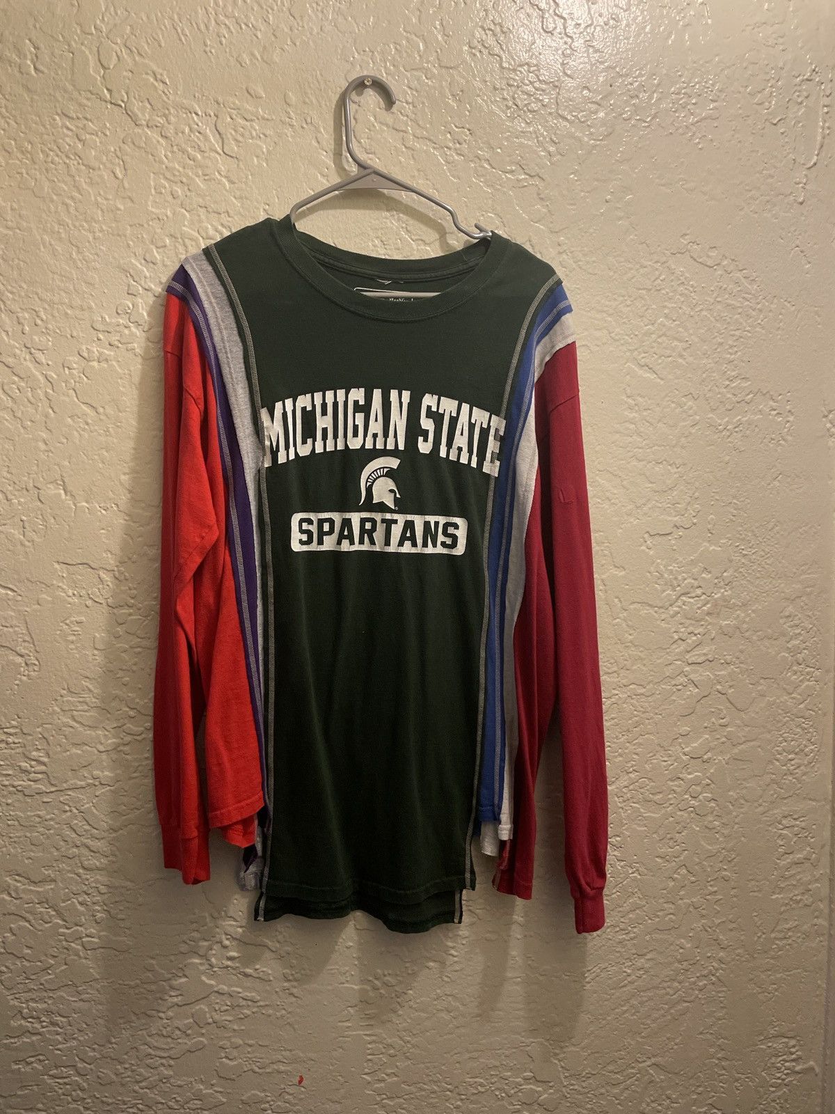 Needles Needles michigan State Size US L / EU 52-54 / 3 - 2 Thumbnail