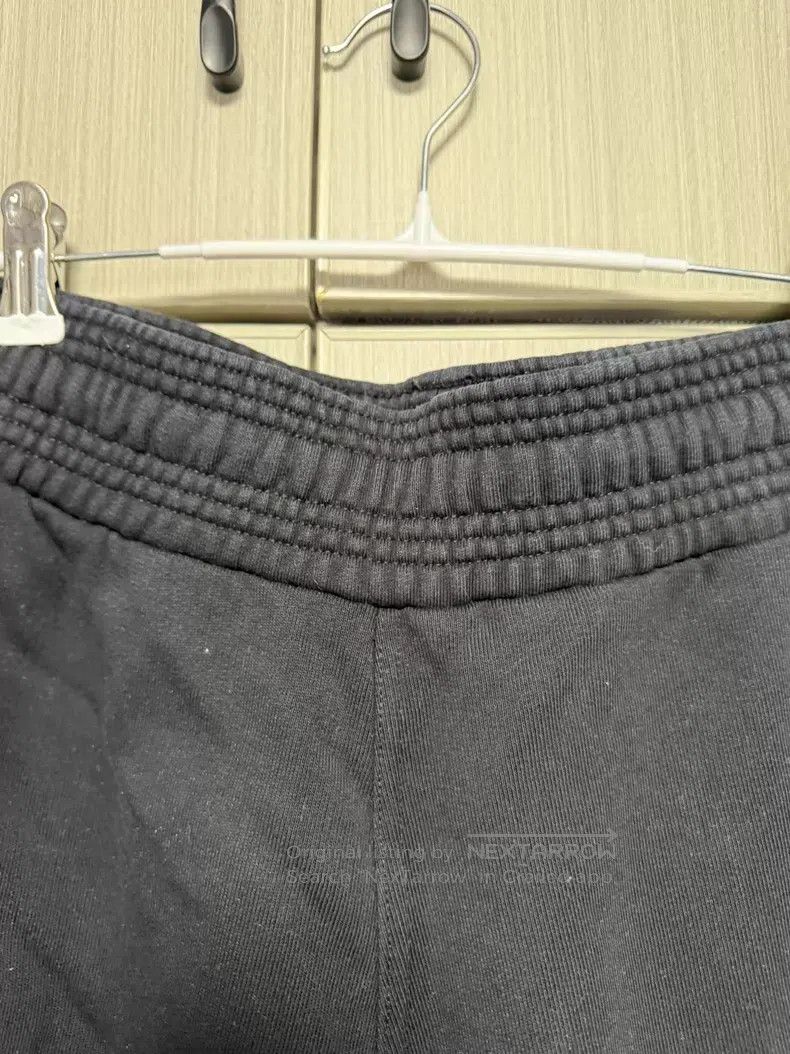 Givenchy Givenchy size L Black Circular Embroidery Shorts Size US 27 - 5 Thumbnail
