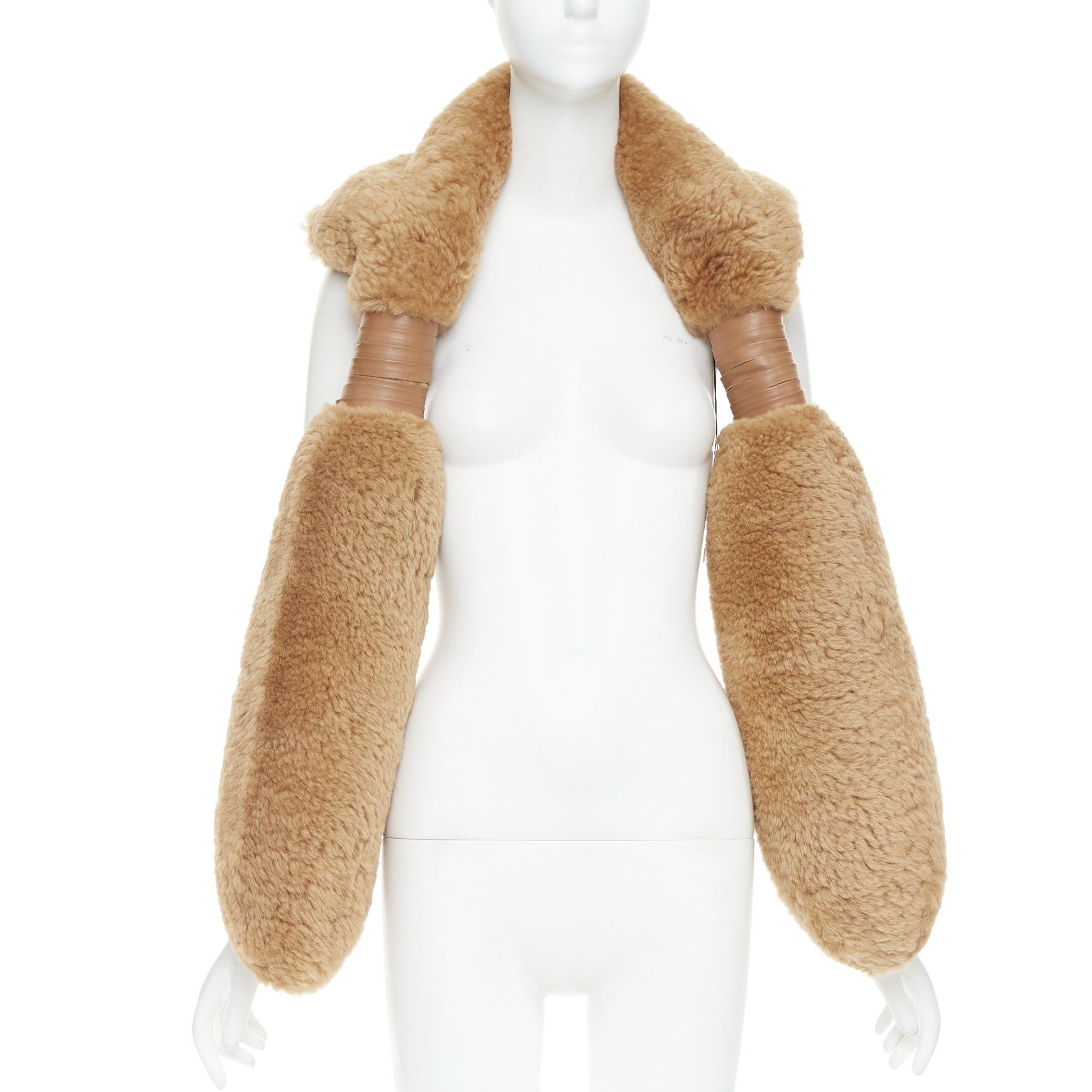 rare BOTTEGA VENETA 2021 Runway icelanding shearling leather wrap statement stole scarf