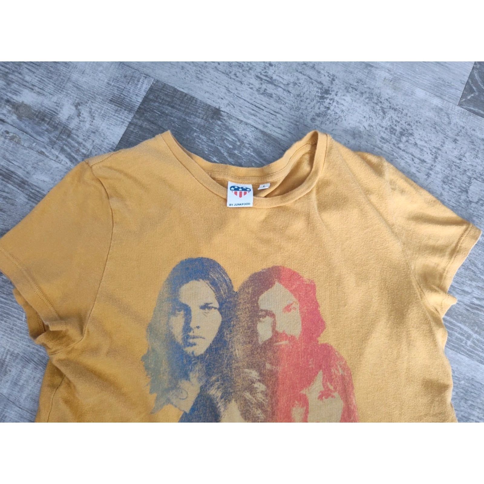 Junk Food VINTAGE Pink Floyd Animals Tour 77 Rock Music Women's Yellow T-Shirt Sz L Retro 70s 80s 90s Size L / US 10 / IT 46 - 4 Thumbnail