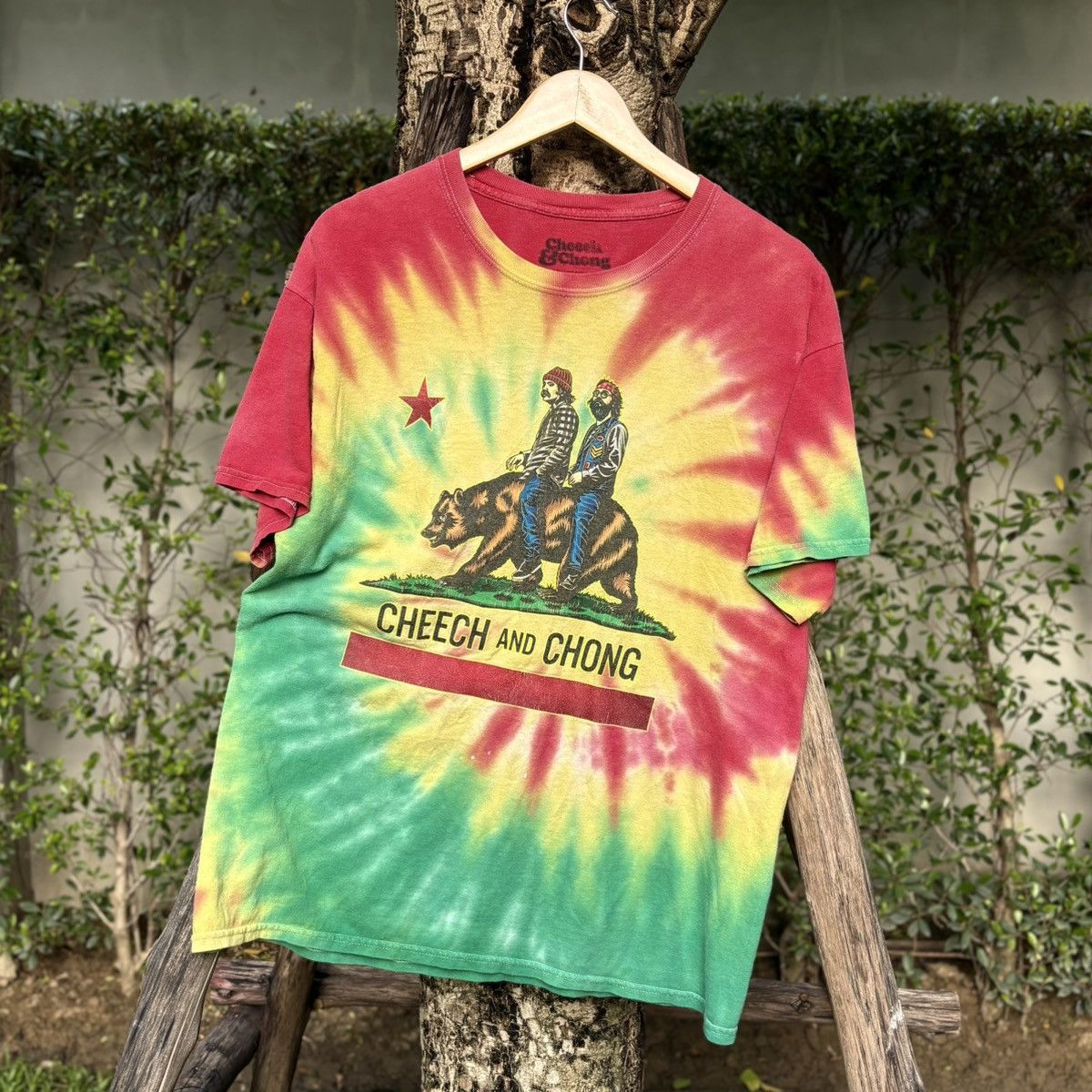 Mtv Cheech and Chong Tie Dye Graphic Psychedelic Comedy Tee Size US L / EU 52-54 / 3 - 1 Thumbnail