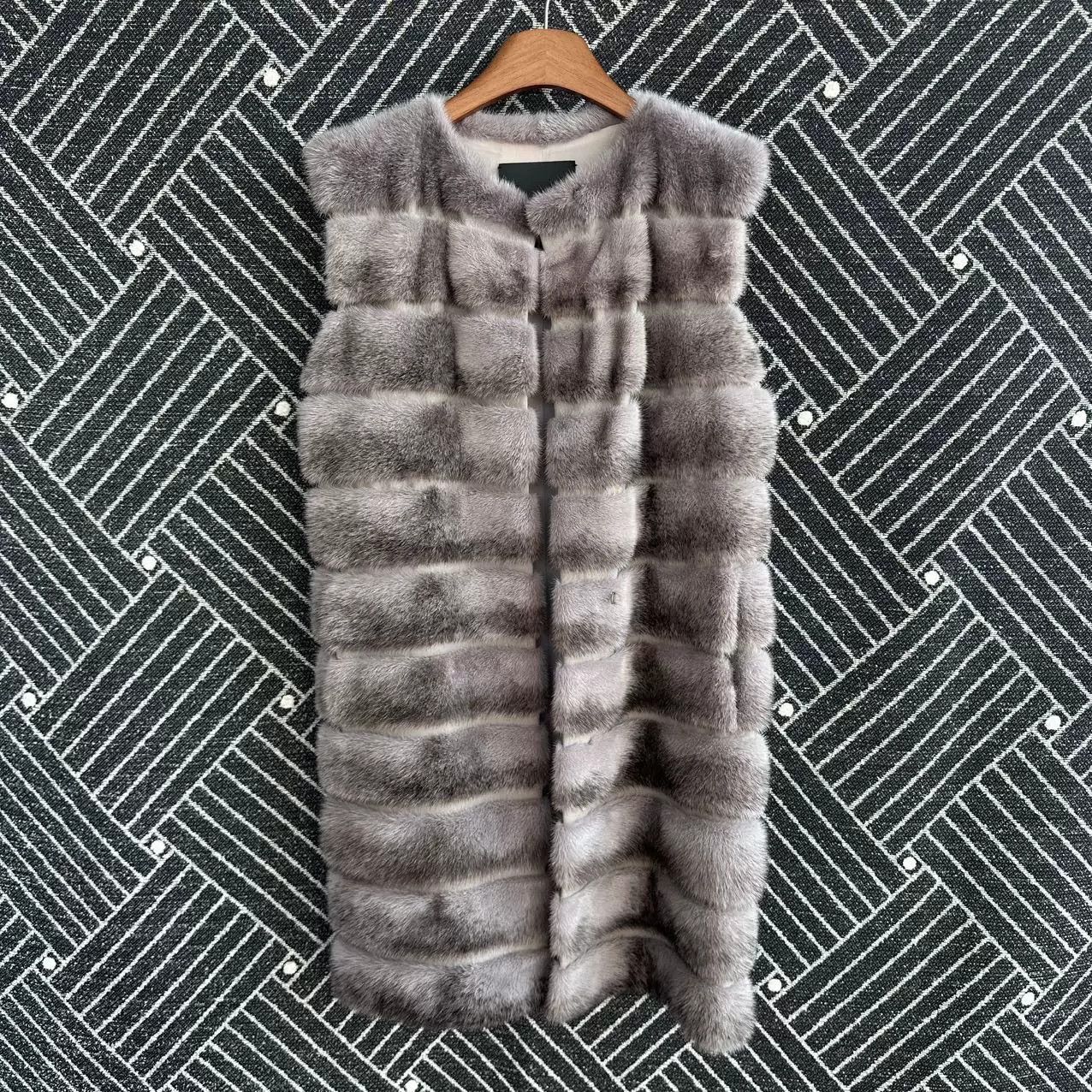Fendi Fendi Fur Vest Size 40 Size S / US 4 / IT 40 - 1 Thumbnail