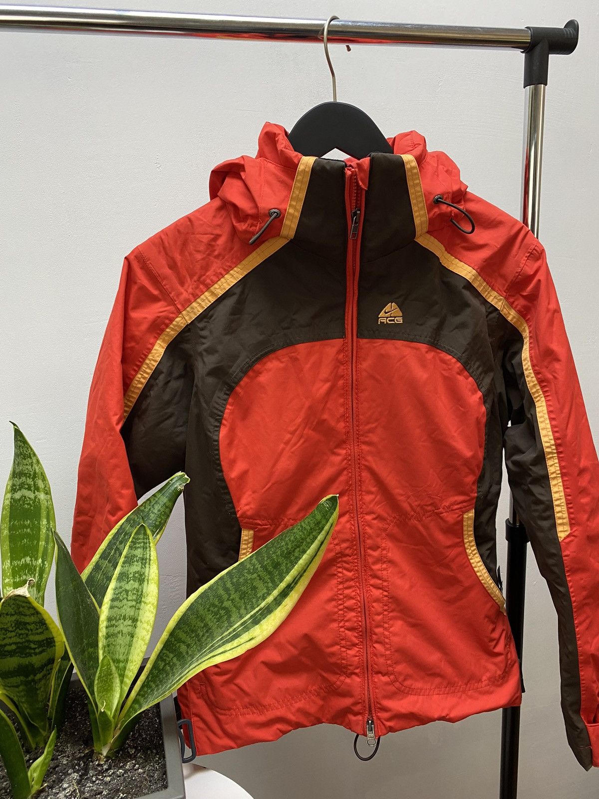 Nike ACG × Vintage Vintage Nike ACG Red Gorpcore Jacket Y2K M Size M / US 6-8 / IT 42-44 - 2 Thumbnail