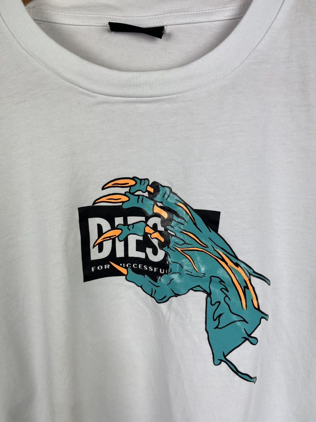 Diesel diesel graphic print longsleeve t-shirt white size M Size US M / EU 48-50 / 2 - 2 Thumbnail