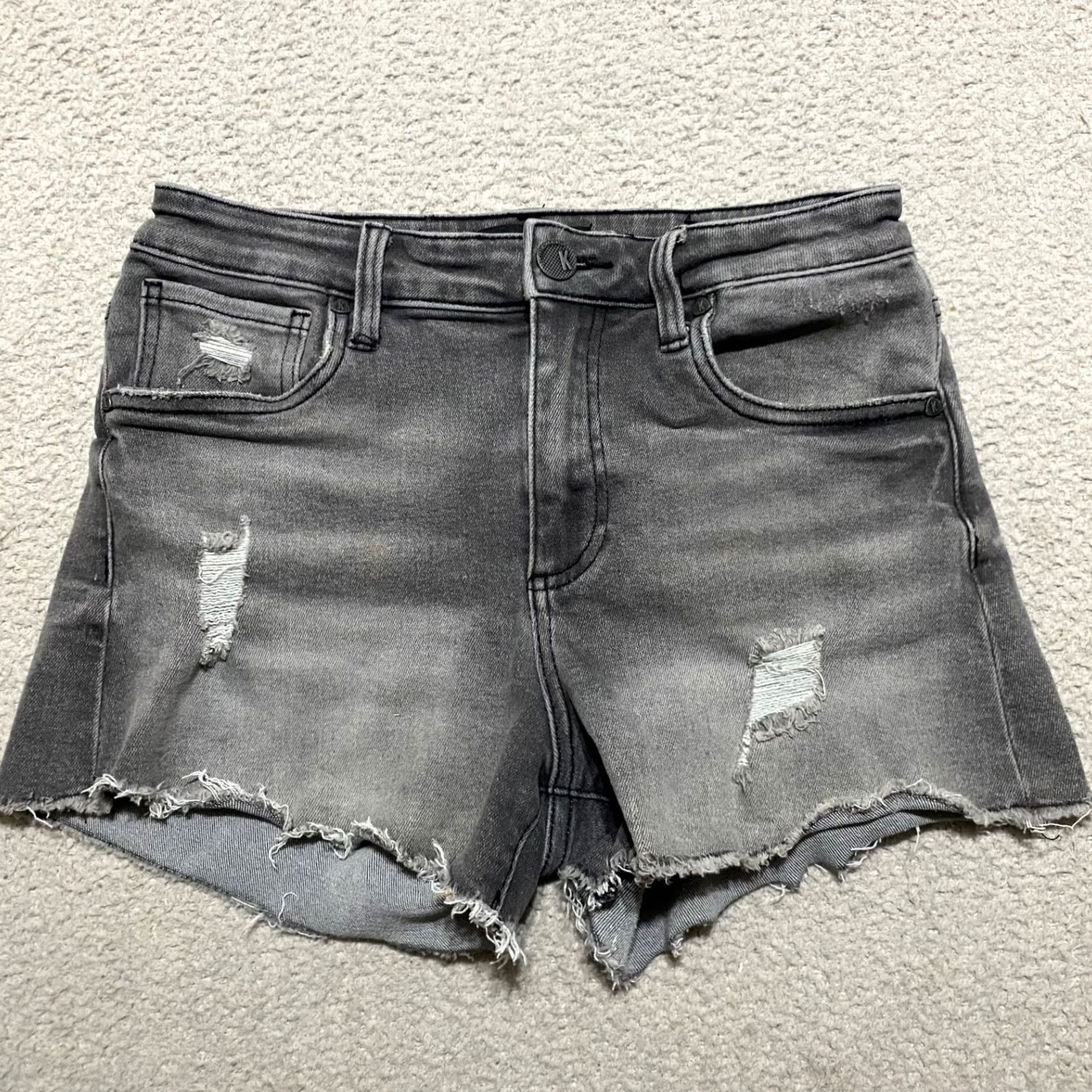 Vintage KUT from the Kloth Womens 2 Denim Shorts Gray Inseam 3" Cut-Off Distressed Stretch Pockets 5-Pocket High Rise Casual Summer Spring Fall xs? Wait. Size 26" / US 2 / IT 38 - 2 Thumbnail