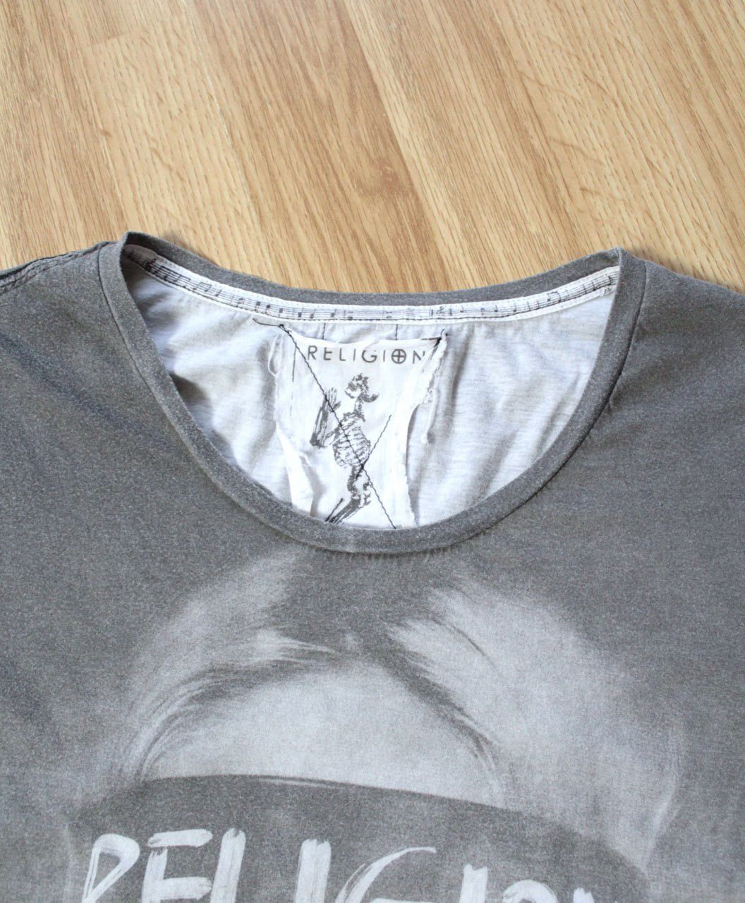 Band Tees 🔥 Vintage Y2K Religion London Streetwear Japan T Shirt Size US S / EU 44-46 / 1 - 3 Thumbnail