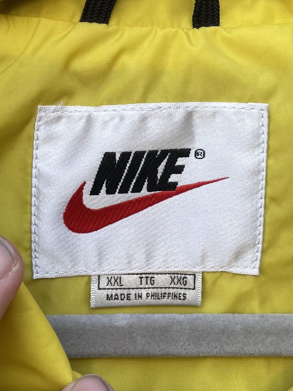 Nike VINTAGE NIKE WHITE TAG RETRO YELLOW GREEN WHITE JACKET XXL Size US XXL / EU 58 / 5 - 2 Thumbnail
