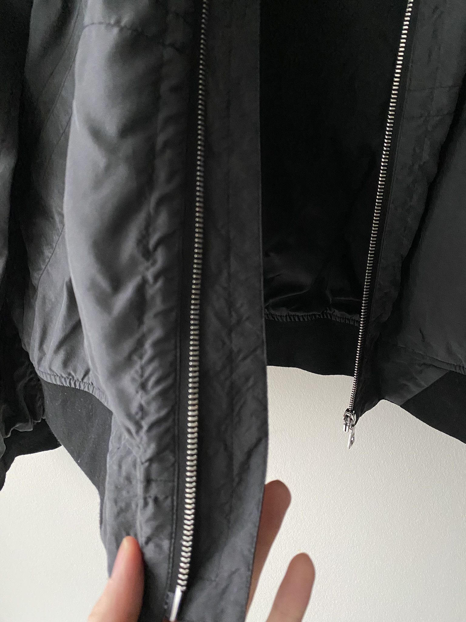 Acne Studios 50/L - Black Silk Bomber Size US M / EU 48-50 / 2 - 18 Thumbnail
