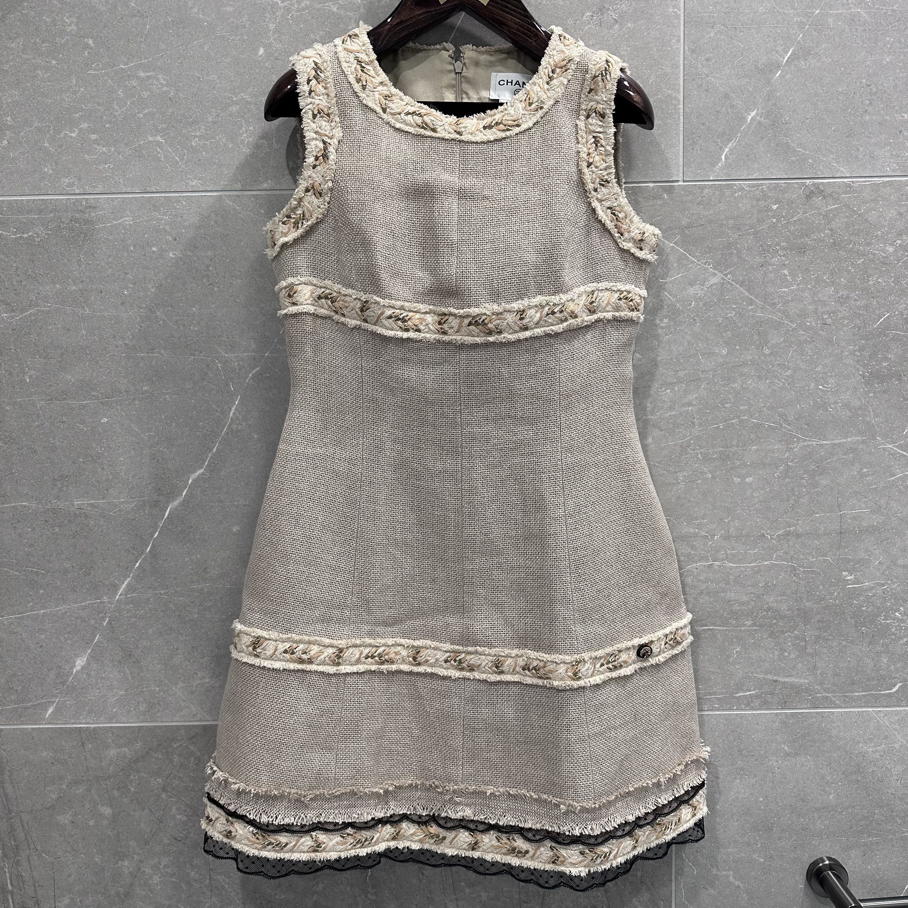 Chanel CHANEL S10 A-line linen dreas Size XS / US 0-2 / IT 36-38 - 1 Thumbnail