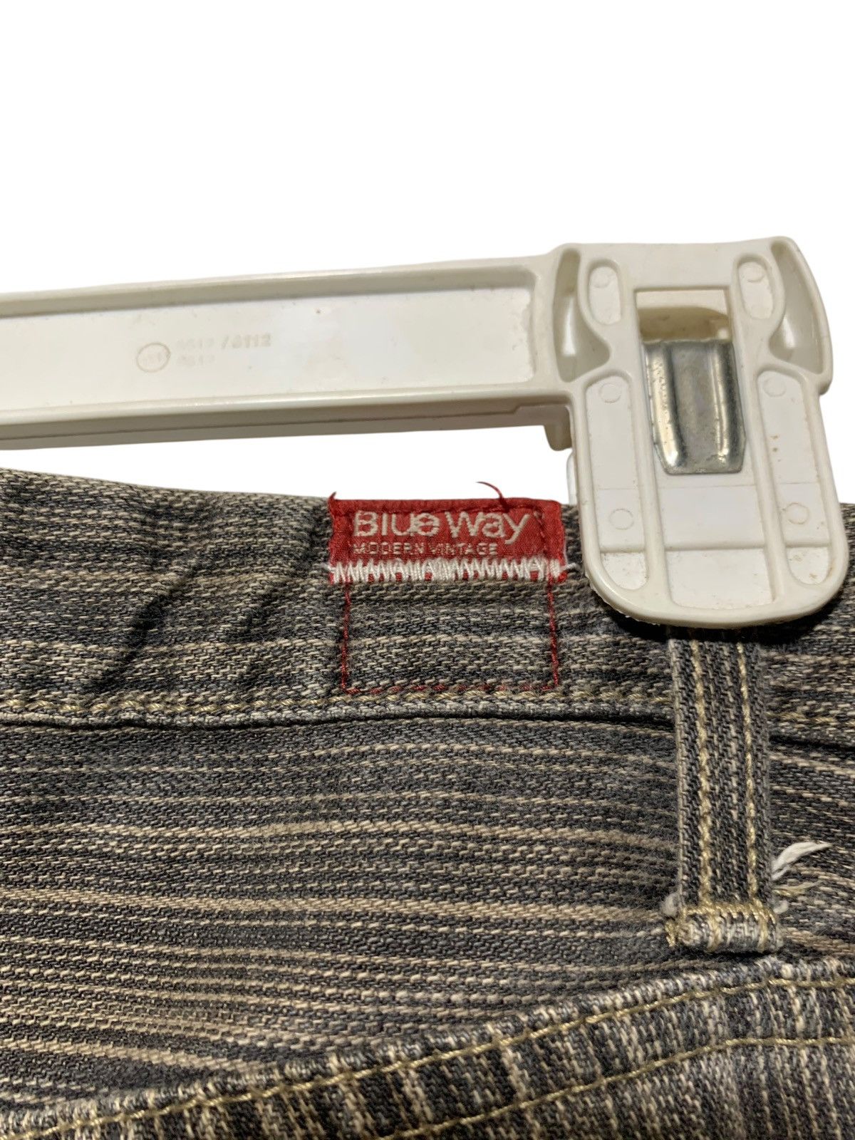 Blue Blue Japan Vintage Blue Way Japan pin striped grunge straight jeans Size US 29 - 11 Thumbnail