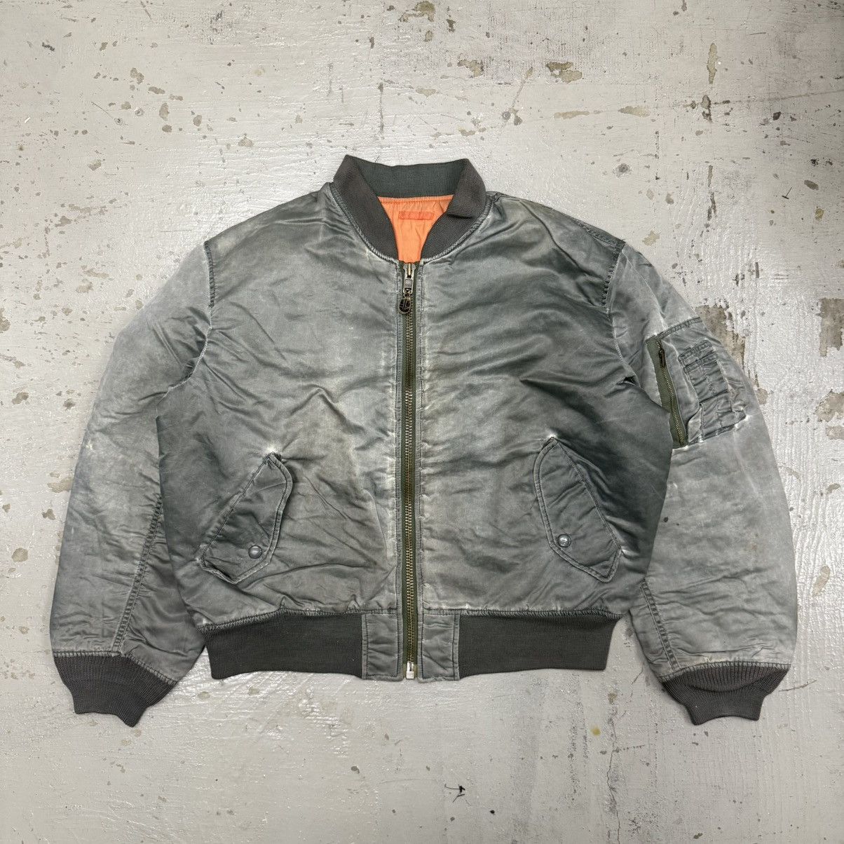 Vintage Vintage Sun faded MA-1 Bomber Flight Jacket Size US L / EU 52-54 / 3 - 1 Thumbnail