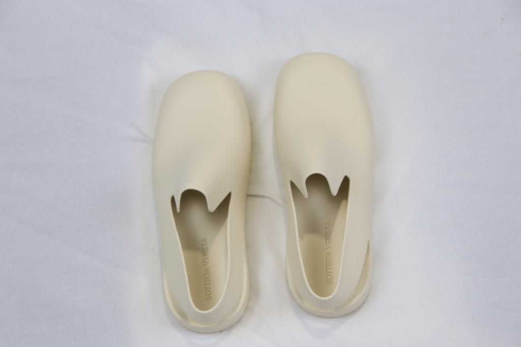 Bottega Veneta Q: 2 / Puddle Slip On Clogs / Low Top Matt Rubber Boots Size US 12 / EU 45 - 5 Thumbnail
