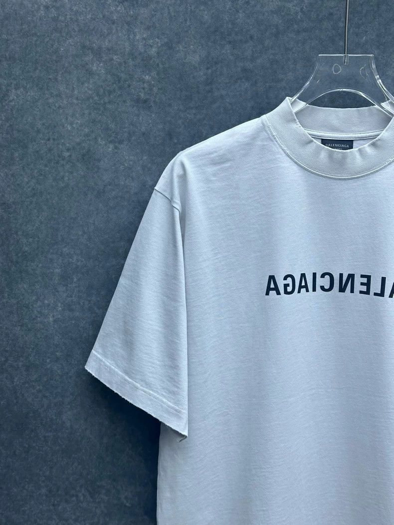 Balenciaga Balenciaga reversed letter print round neck straight tube s Size US S / EU 44-46 / 1 - 6 Thumbnail