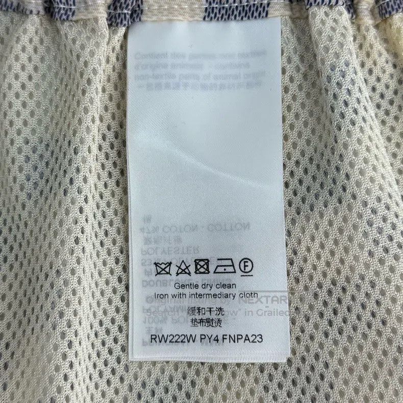 Louis Vuitton Louis Vuitton Grey and pink checkerboard nylon pants Size US 38 / EU 54 - 6 Thumbnail