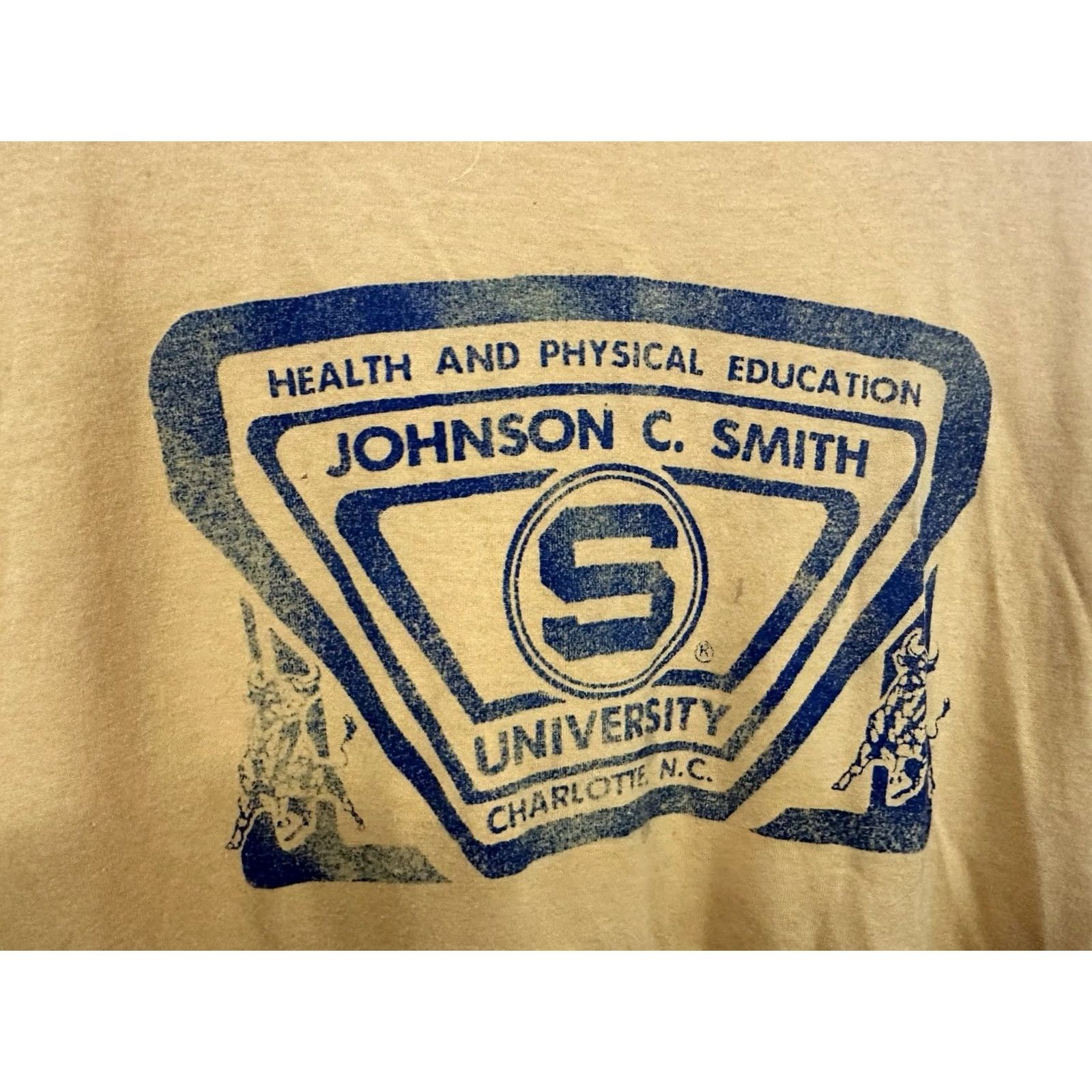 Vintage VTG 80s JCSU Golden Bulls HBCU T-Shirt XL Yellow Screen Stars VTG 80s Johnson C Smith University JCSU Golden Bulls HBCU Paper Thin T-Shirt XL Size US XL / EU 56 / 4 - 3 Thumbnail