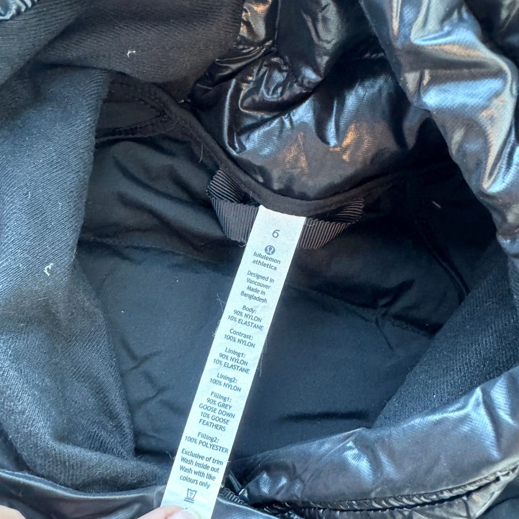 Lululemon VINTAGE Lululemon Puffer Jacket Quilted Black Gloss Pullover Hoodie Women 6 Jacket Womens Bomber Black Gloss Hoodie Jacket 6 Womens Size M / US 6-8 / IT 42-44 - 3 Thumbnail