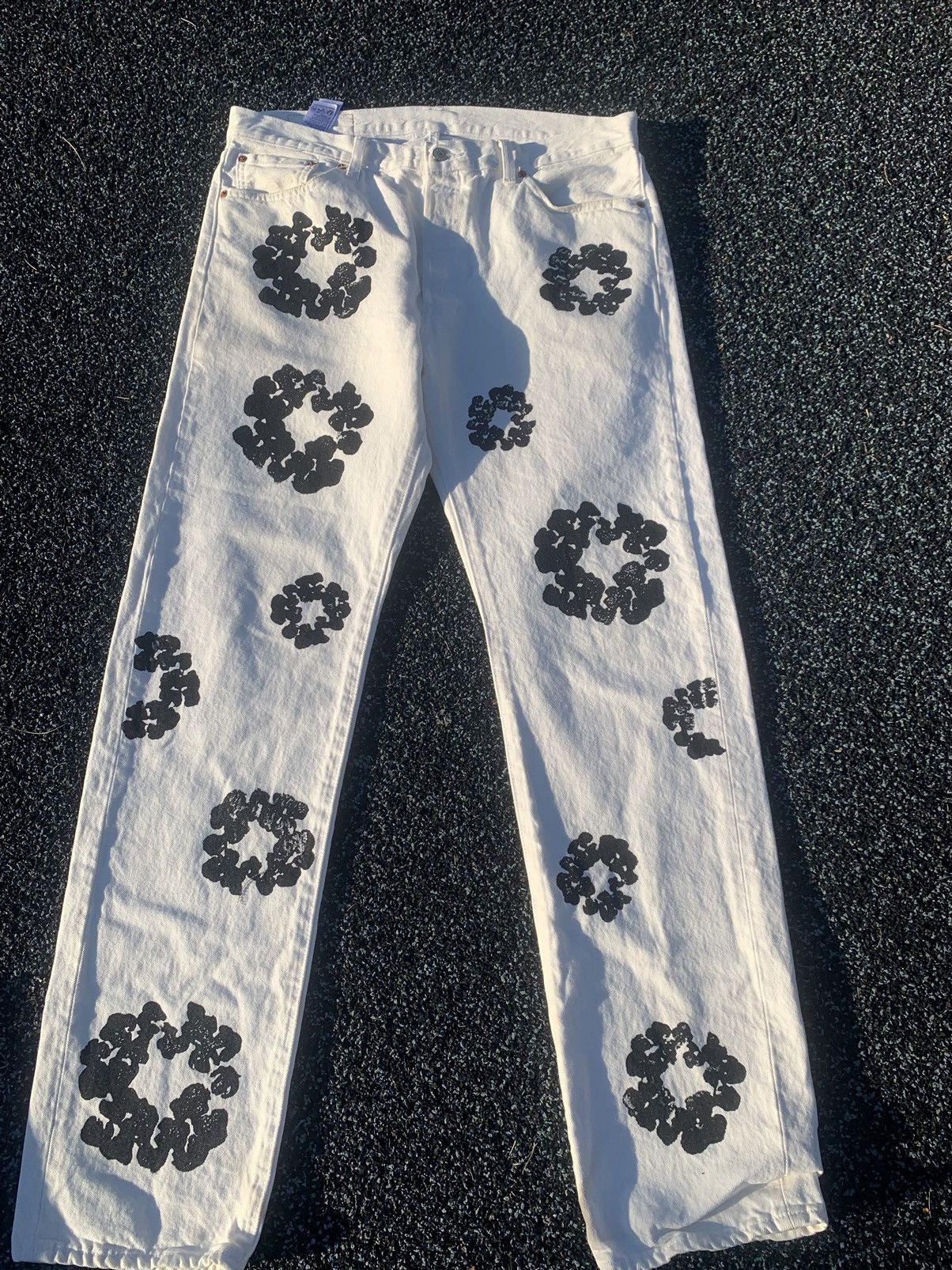 DENIM TEARS Denim Tears White Cotton Wreath Jeans Size US 36 / EU 52 - 5 Thumbnail