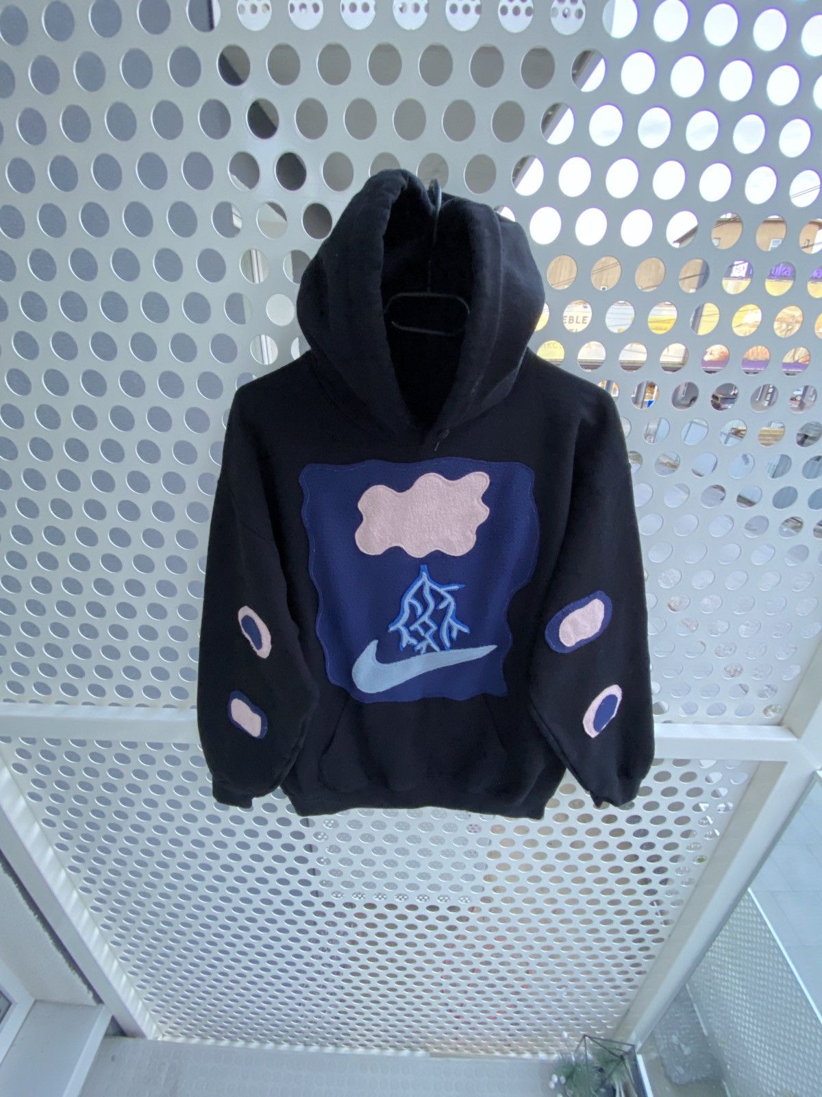 Nike × Vintage Vintage Nike Custom Thunder Center Swoosh Oversize Hoodie 90 Size US S / EU 44-46 / 1 - 5 Thumbnail