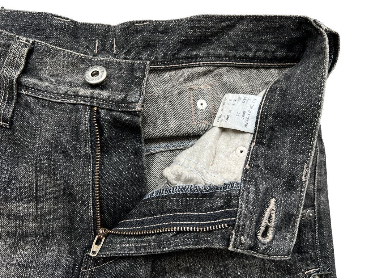 Japanese Brand Japanese Brand Straight Cut Buckle Back Denim Jeans 29x29.5 Size US 29 - 8 Thumbnail